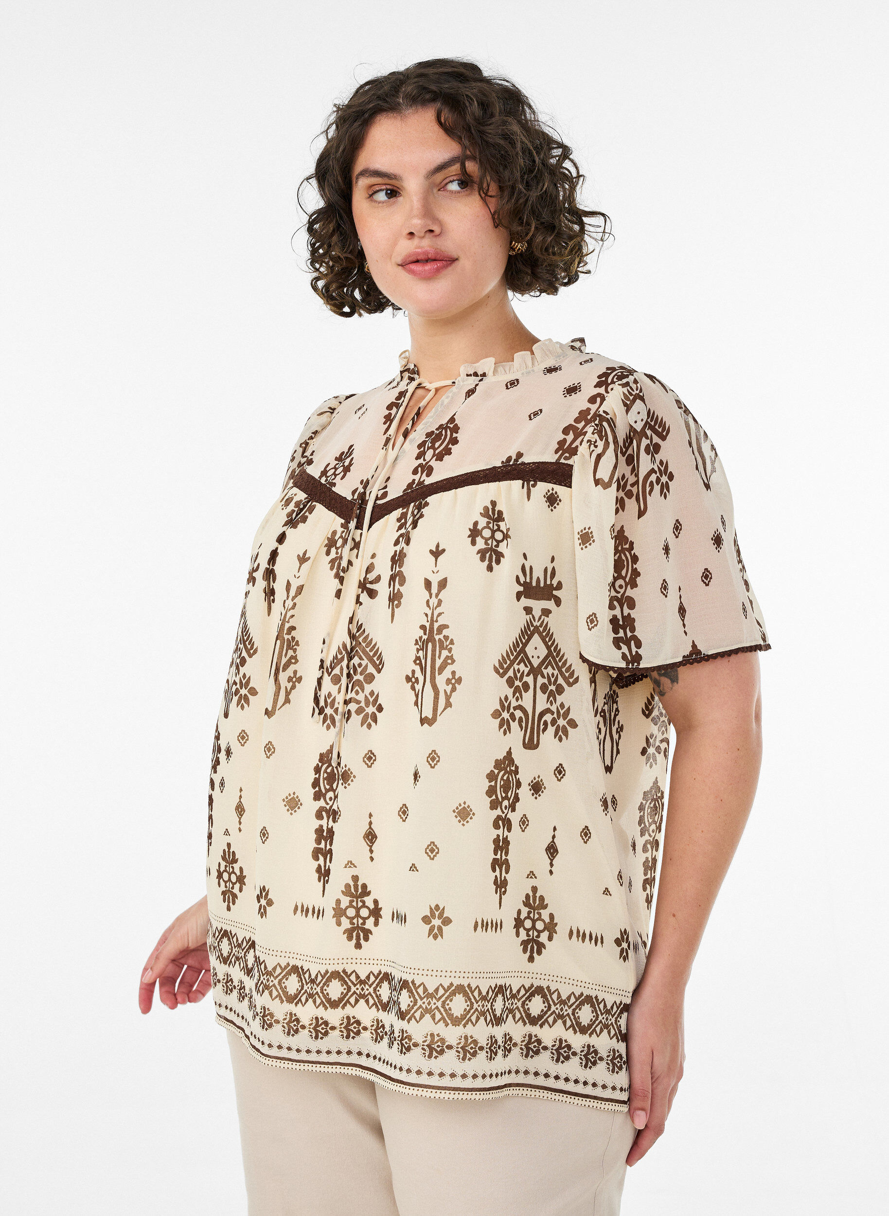 ZizziBlouse met patroon en gehaakte afwerking, Beige, Model image number 0