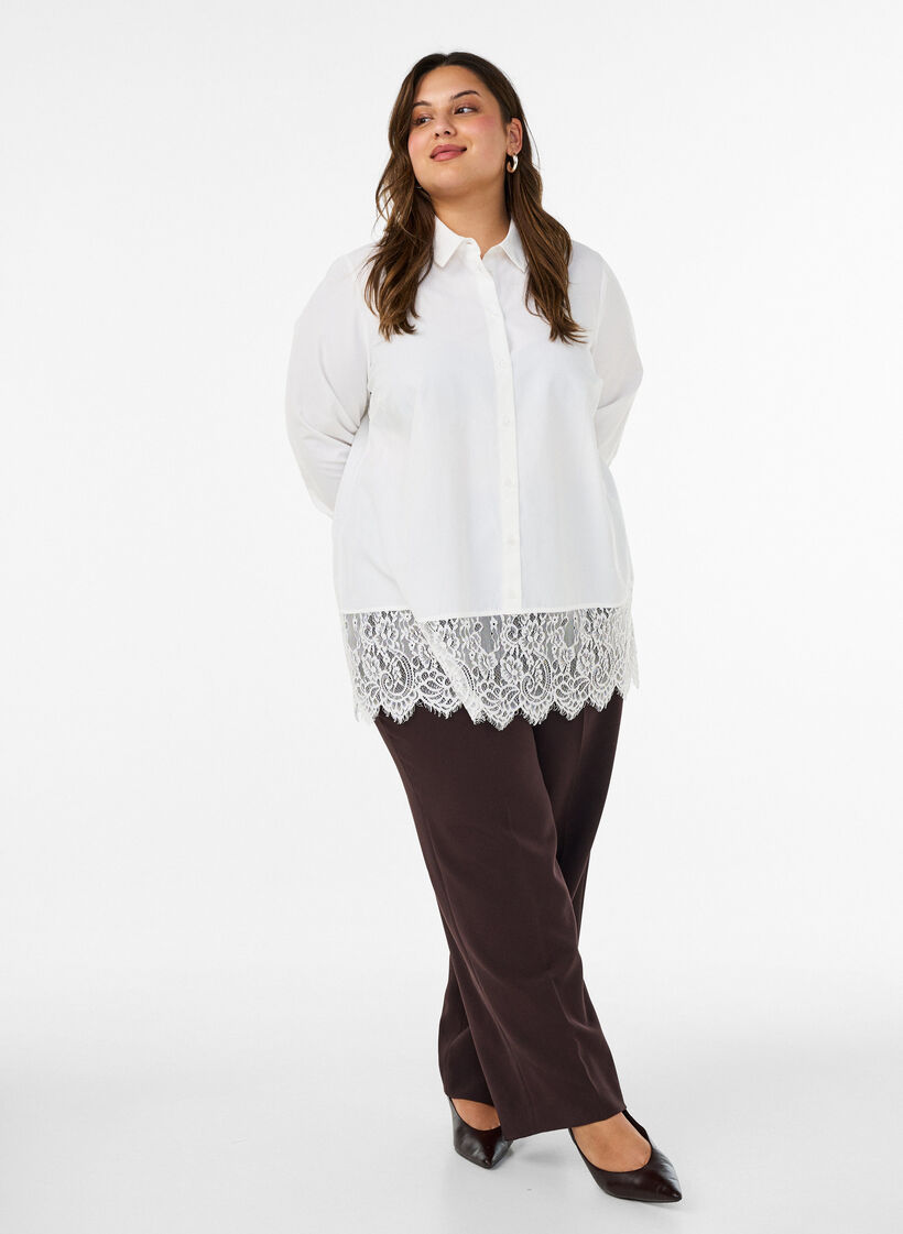 Chemise ample avec une large bordure en dentelle, Blanc, Model image number 1