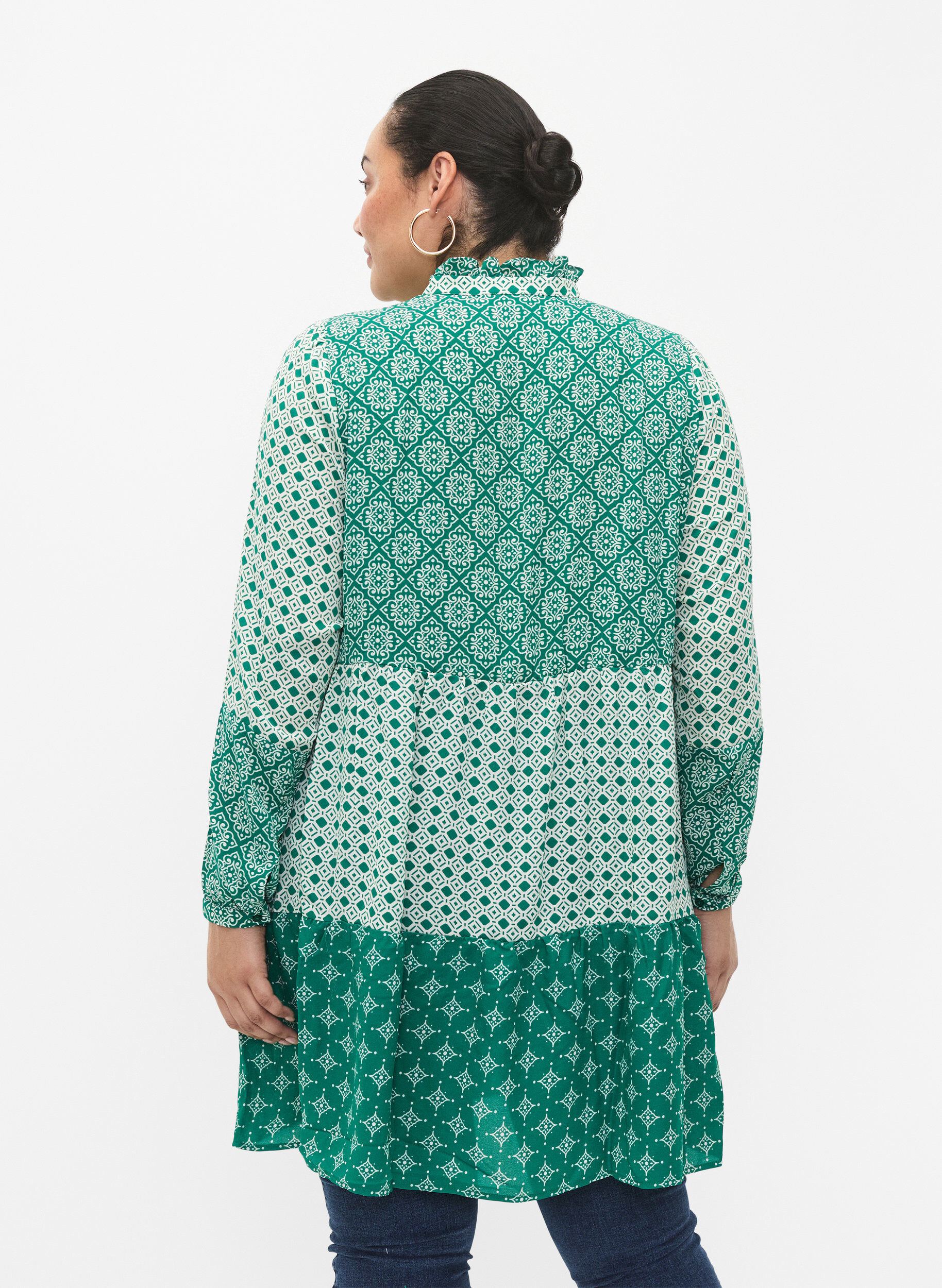 Zizzi Robe trap&egrave;ze avec motifs et lignes de coupe, Green AOP, Model image number 1