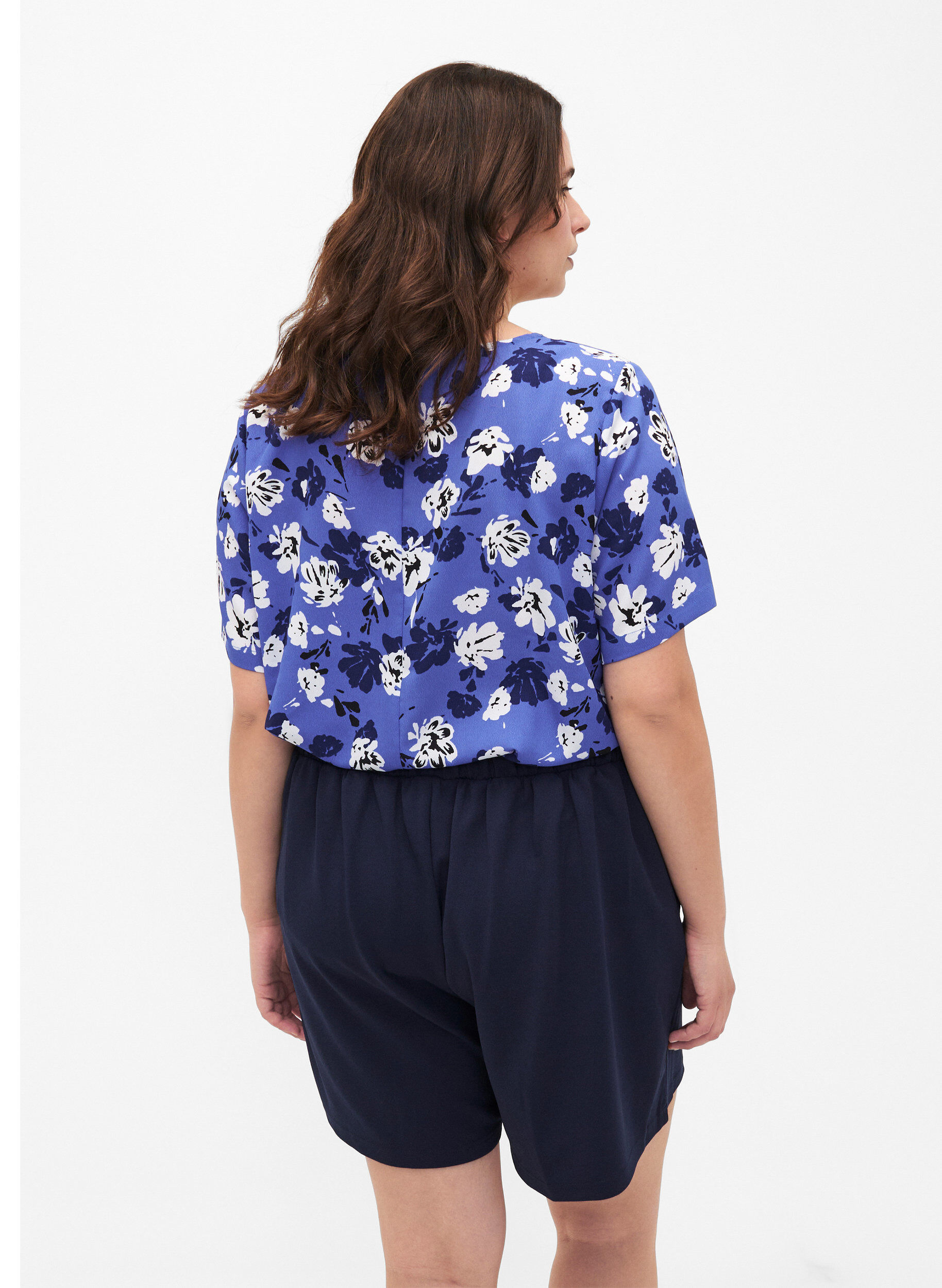 ZizziFLASH - Korte broek met losse pasvorm en zakken, Blauw, Model image number 2