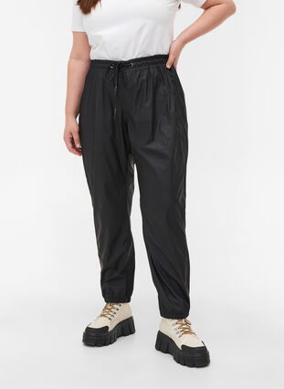Pantalon de pluie avec coutures étanches, Black, Model image number 3