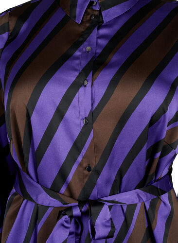 Robe-chemise en satin à rayures diagonales, Stripe AOP, Packshot image number 2