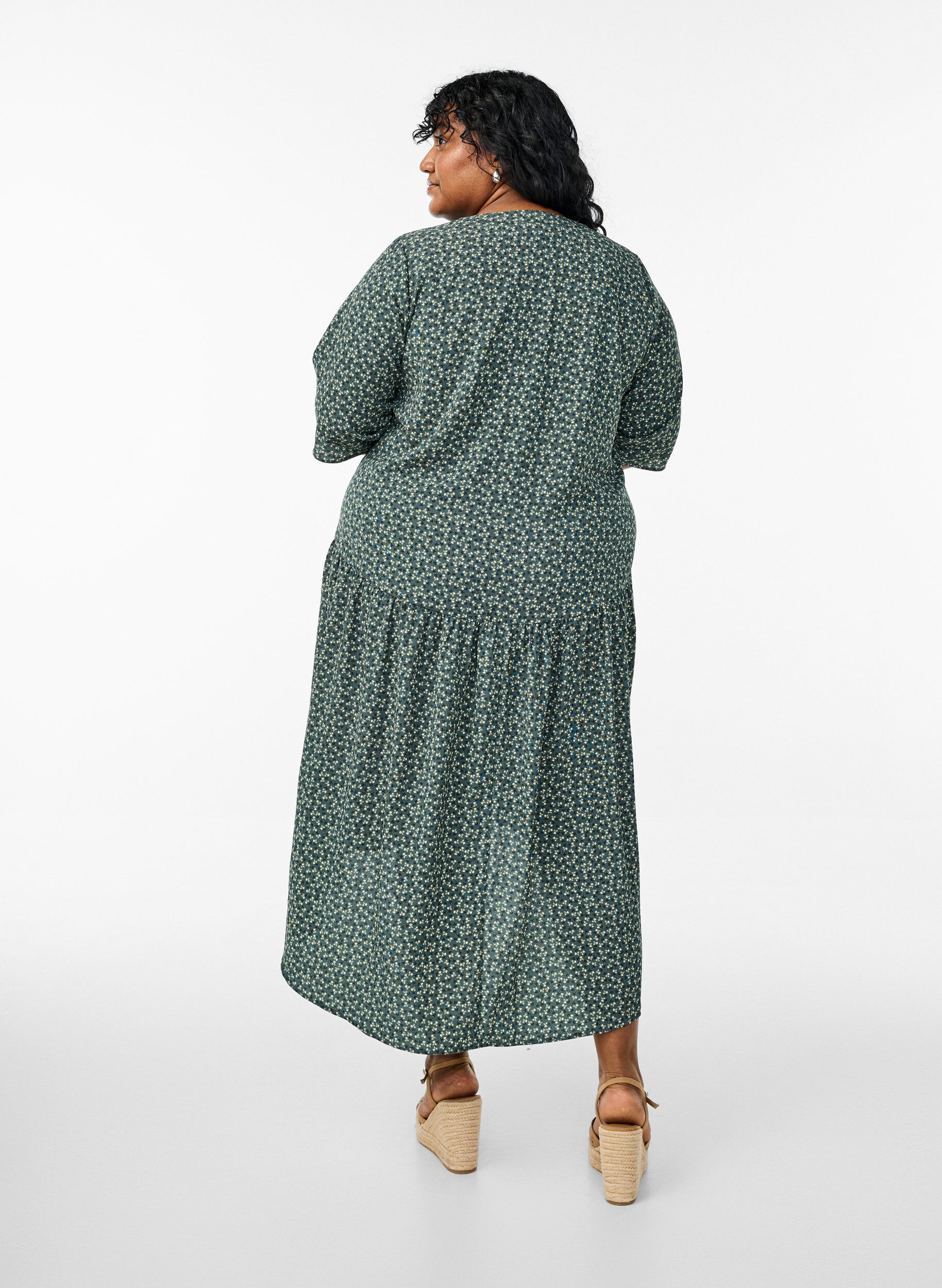 Zizzi Robe midi de forme A avec manches courtes, Vert fonc&eacute;, Model image number 2