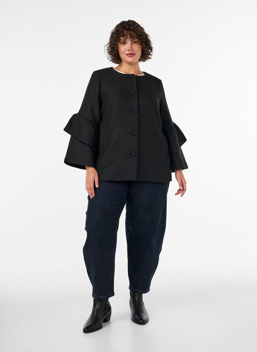 Veste boucl&eacute;e avec volants, Noir, Model image number 1