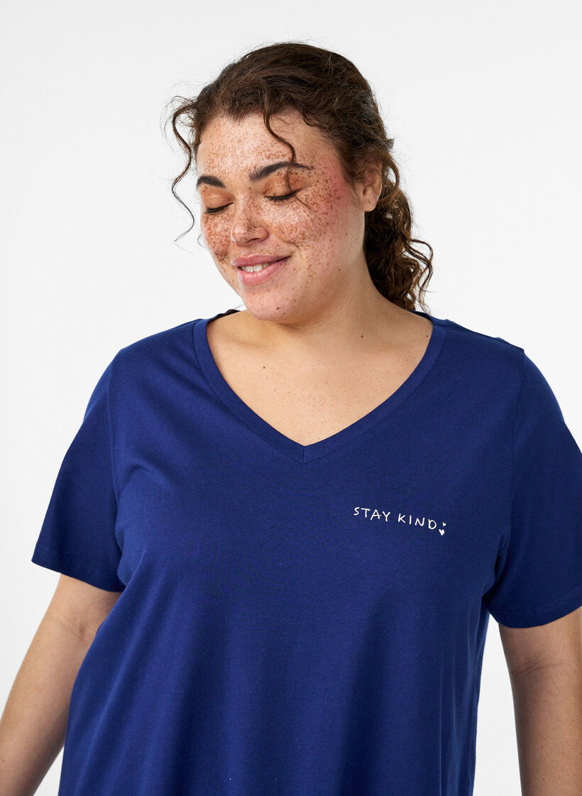 Top en viscose avec bord en dentelle, Violet, Model image number 3