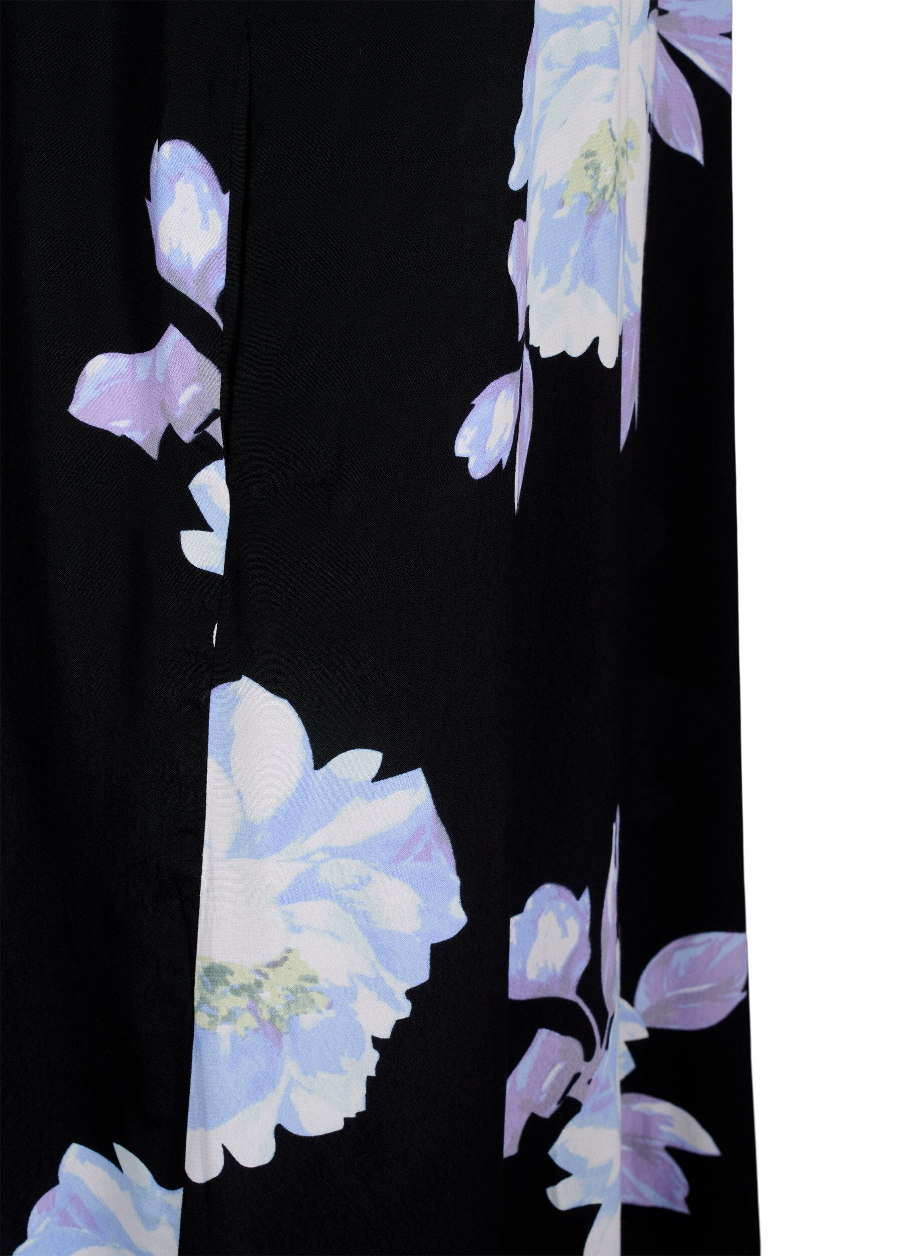 ZizziJurk in viscose met bloemenprint en korte mouwen, Black Big Flower AOP, Packshot image number 3