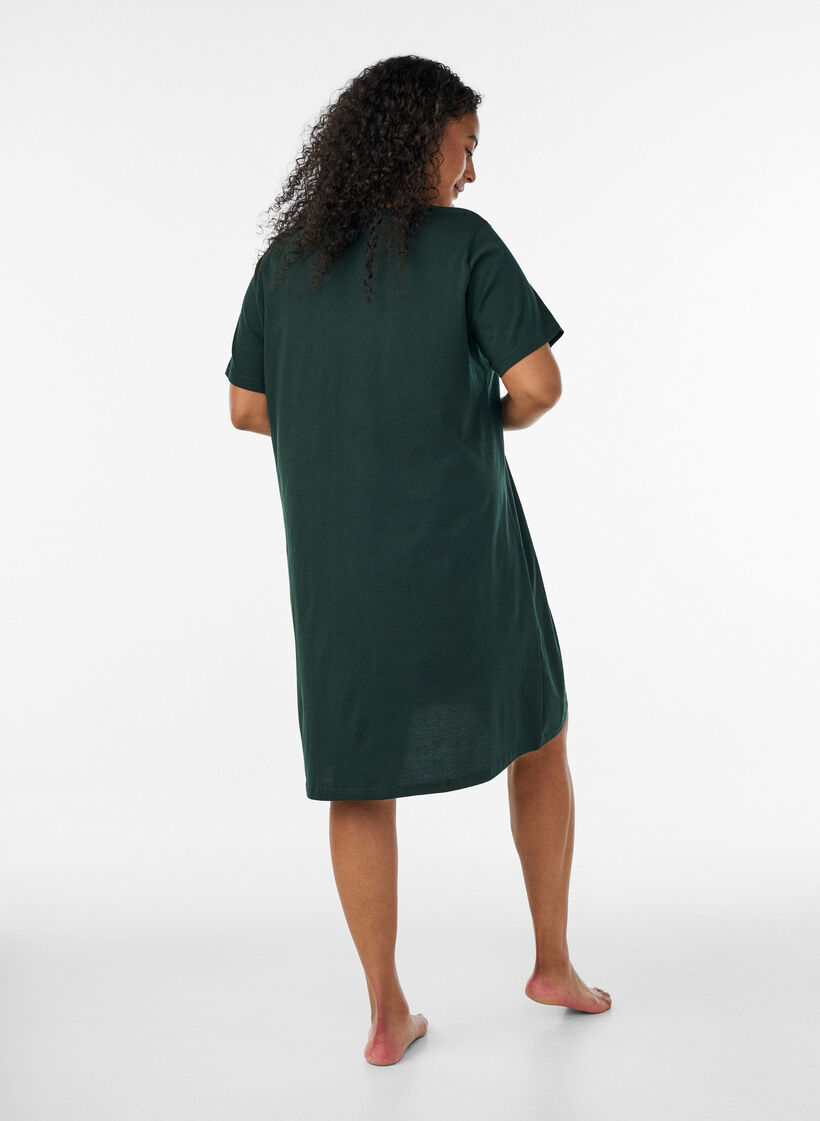 Chemise de nuit en coton biologique et &agrave; col en V, Vert fonc&eacute;, Model image number 2
