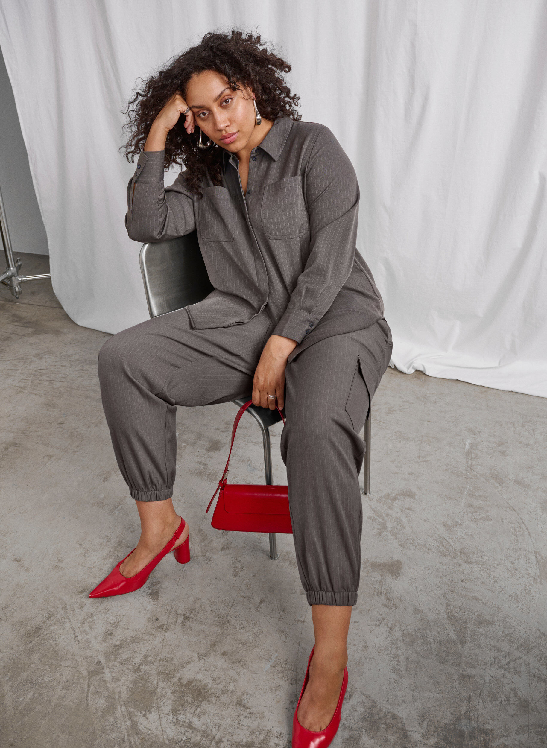 ZizziBroek met cargozakken en een elastische taille, Grijs, Image image number 0