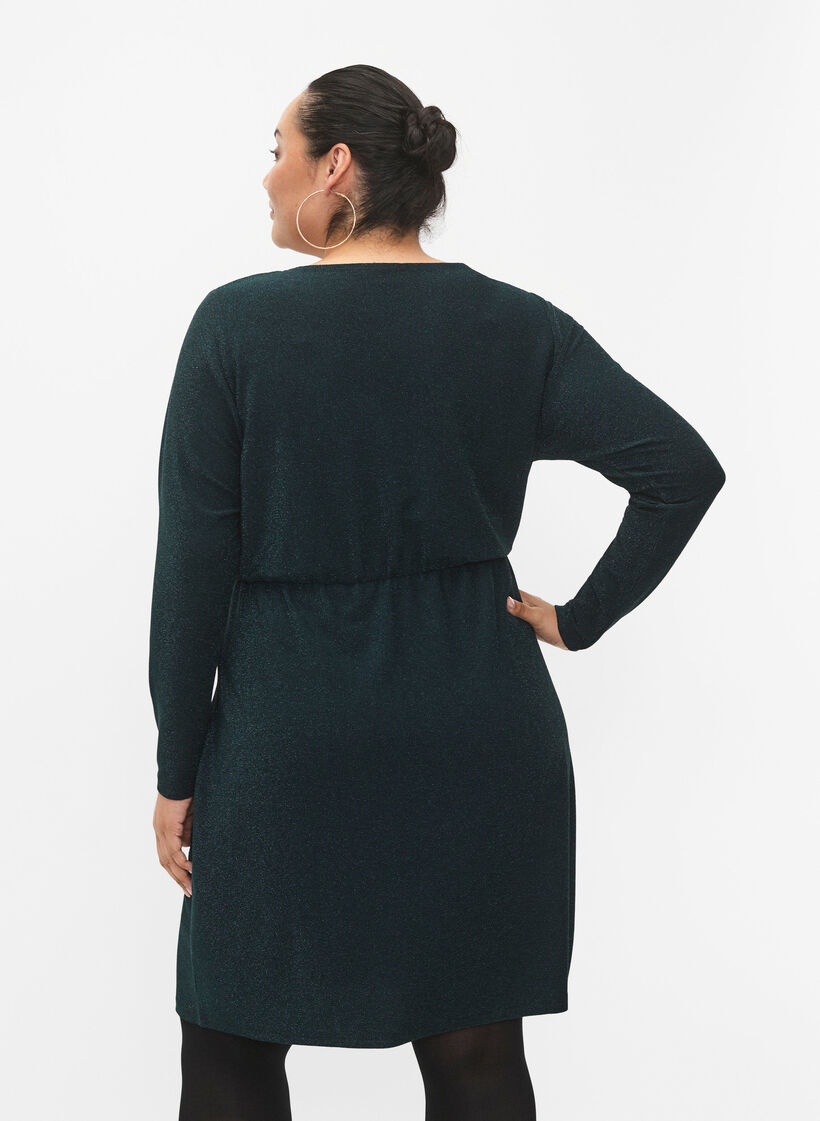 Robe scintillante avec aspect enveloppant et manches longues, Black Scarab, Model image number 1