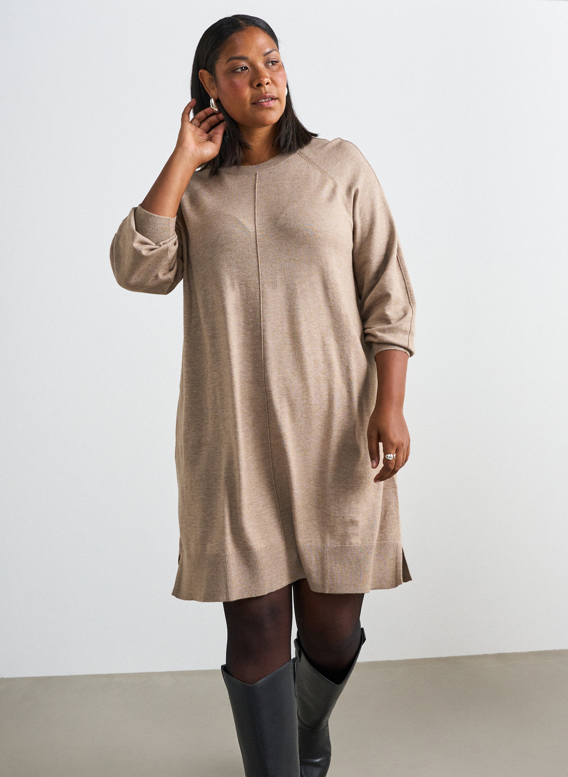 ZizziRobe courte en maille &agrave; manches raglan et couture centrale, Beige, Model image number 0