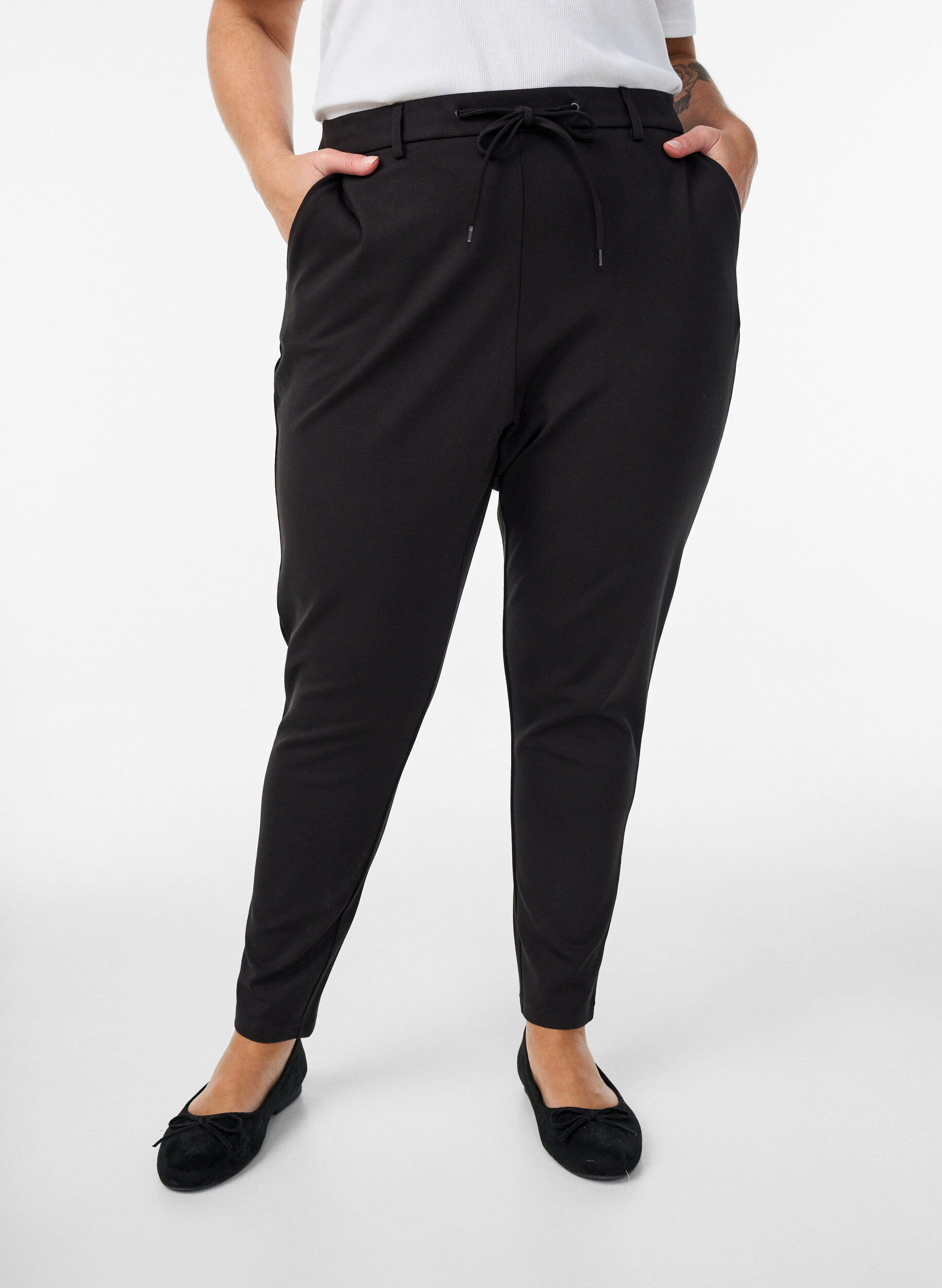 Zizzi Pantalon Maddison, Noir, Model image number 2