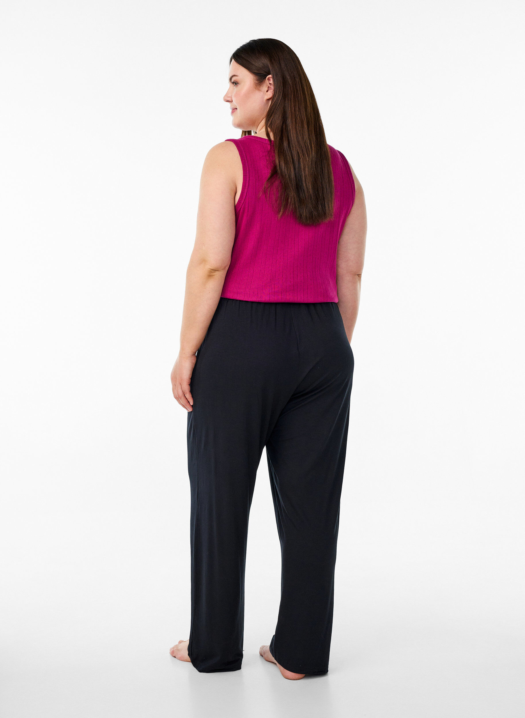 ZizziLosse nachtbroek in viscose jersey met zakken, Zwart, Model image number 1