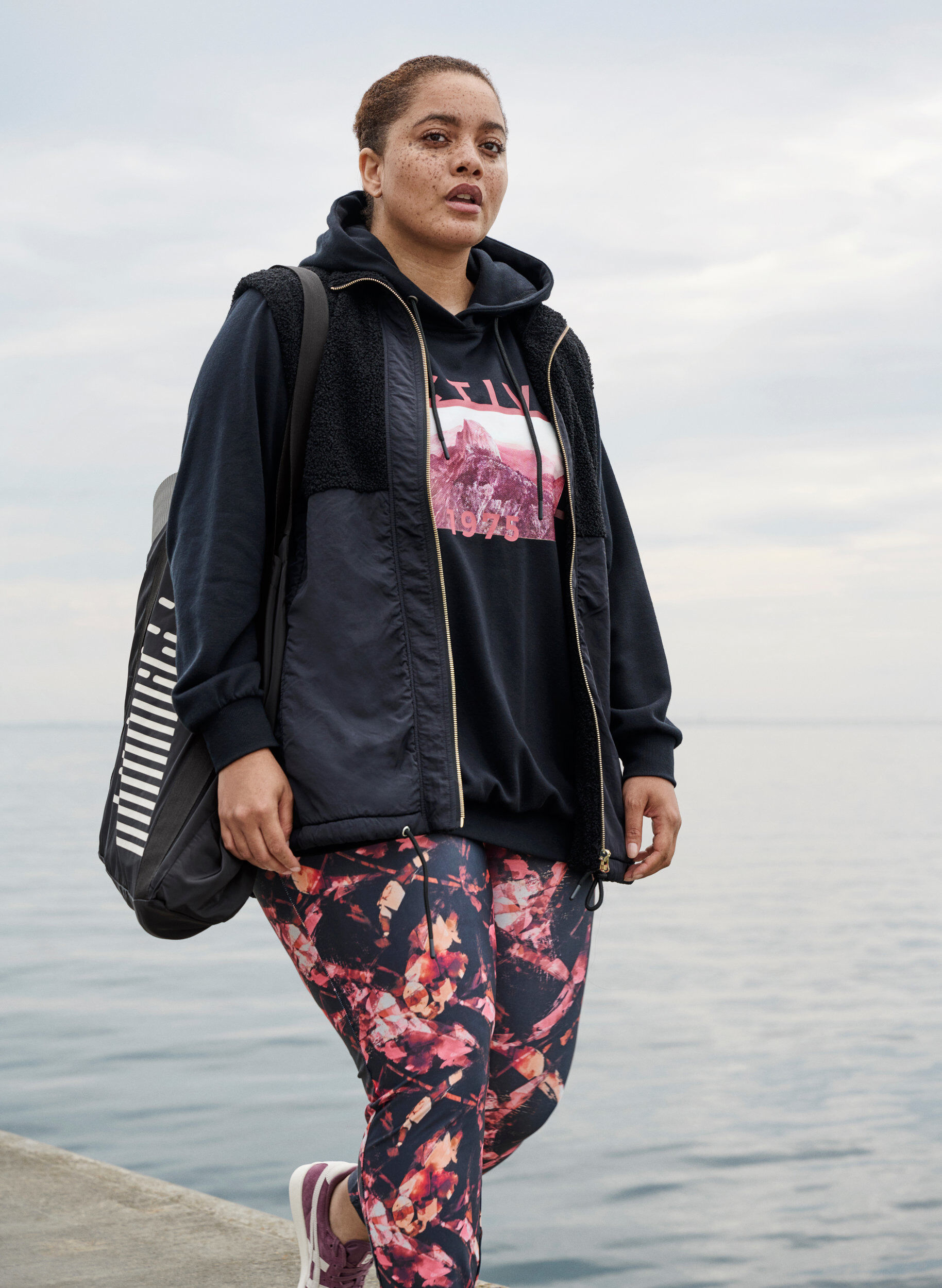 ZizziKort vest met teddy en rits, Black, Image image number 0