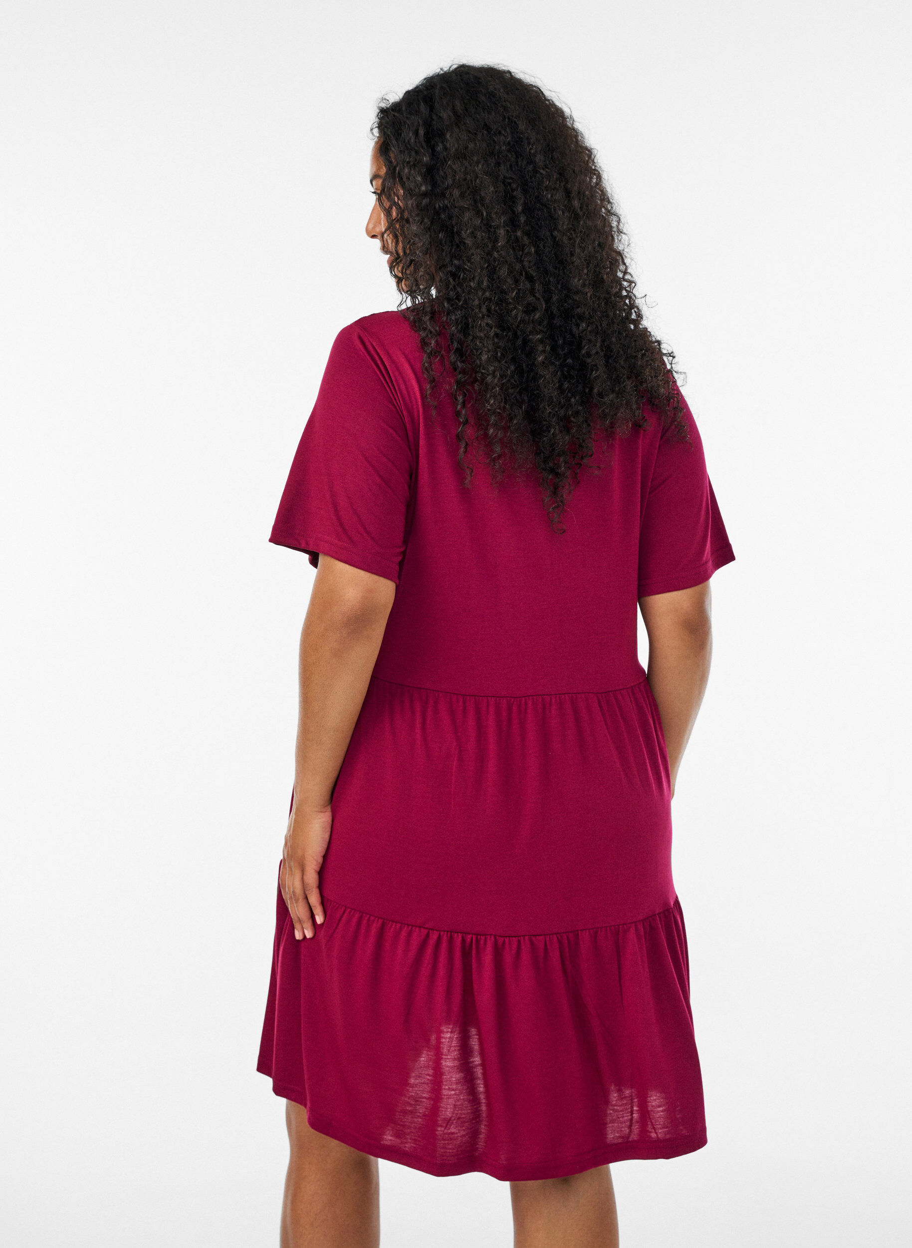 ZizziRobe en jersey avec d&eacute;tails en dentelle et jupe superpos&eacute;e, Rouge, Model image number 2