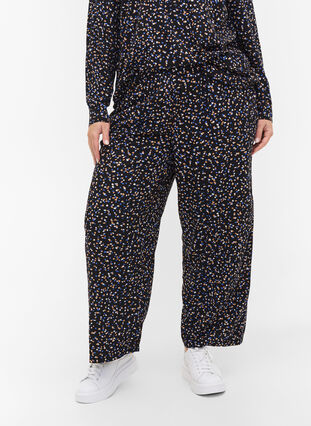 Pantalon en viscose imprimé avec poches, Black Graphic, Model image number 2