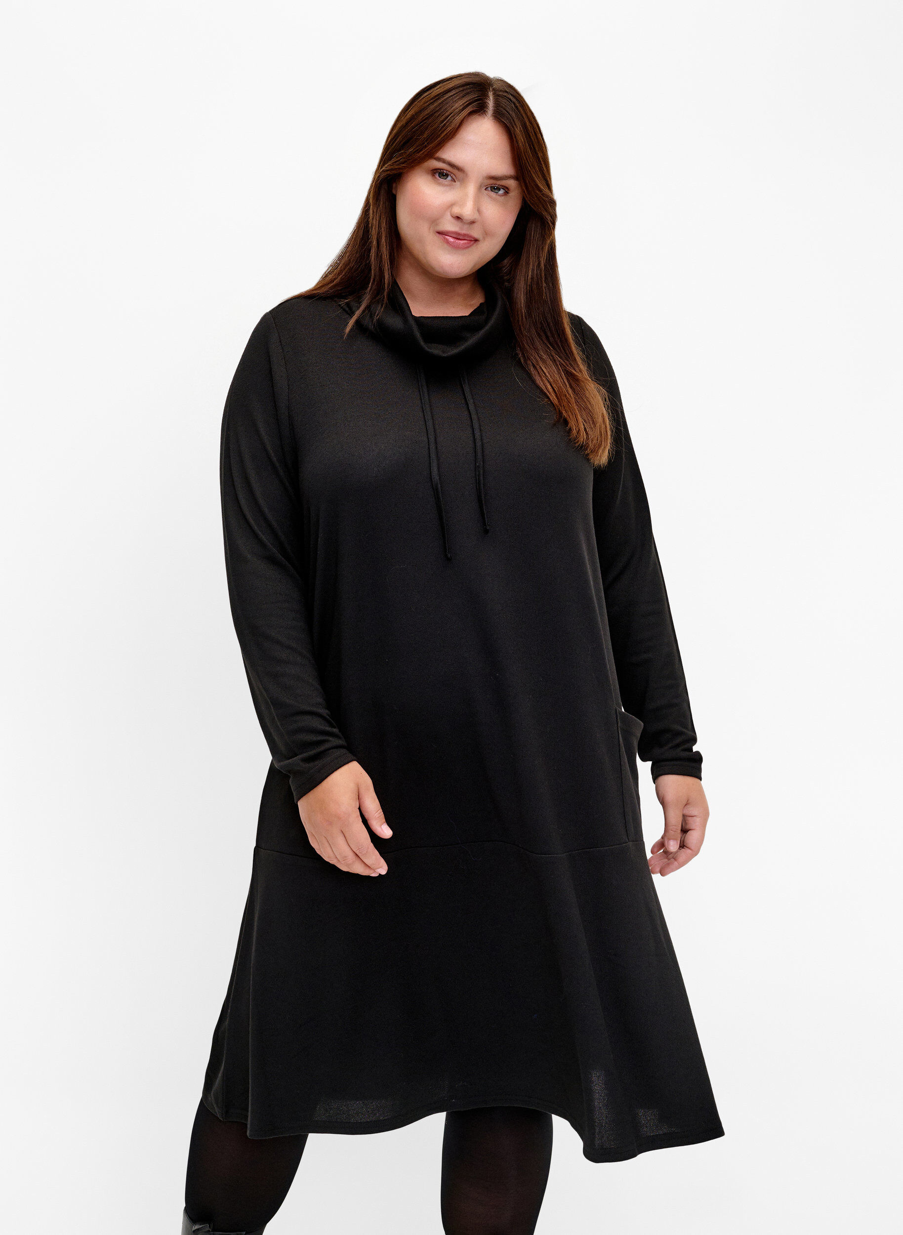 Robe en jersey avec col montant et poches, Noir, Model