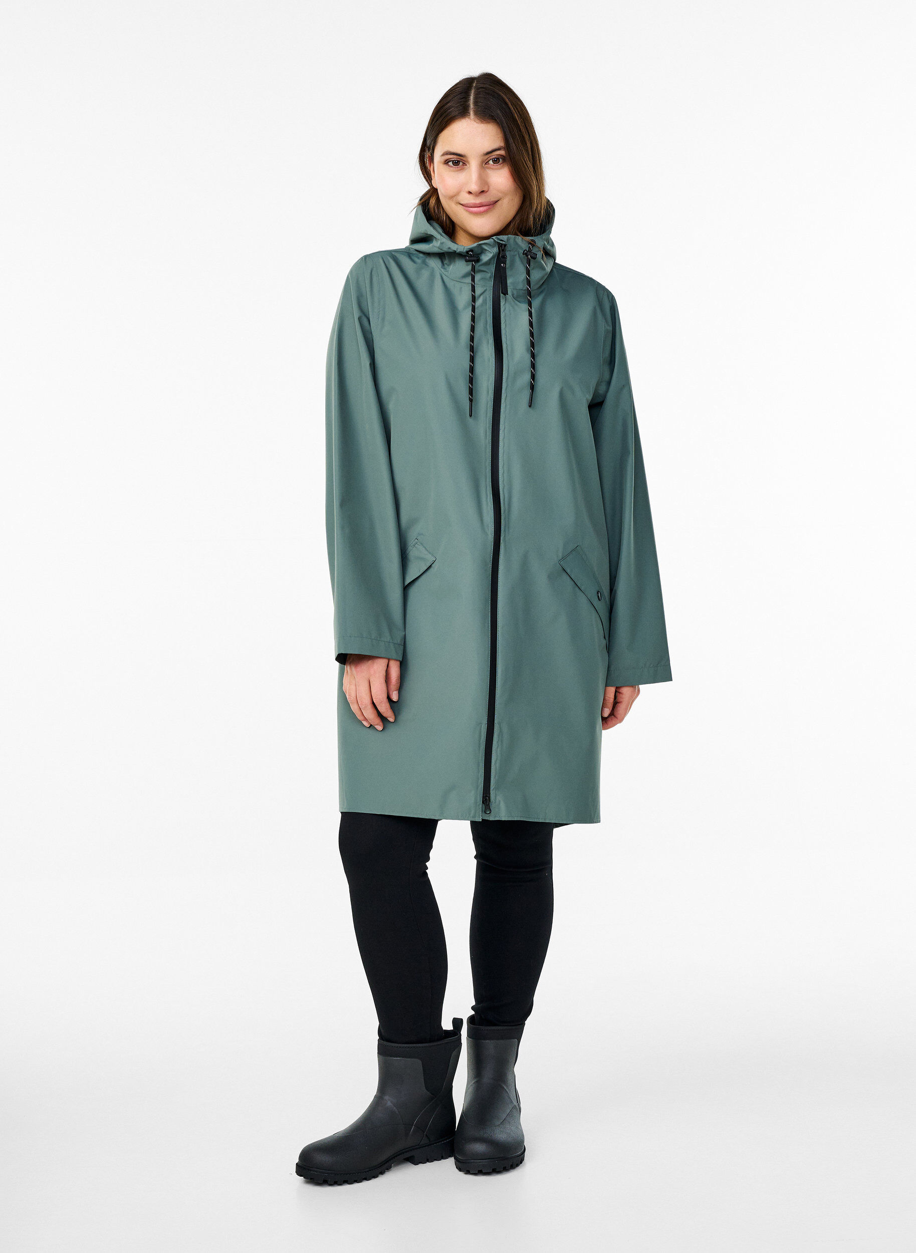 Zizzi Veste de pluie avec poches et capuche, Vert fonc&eacute;, Model image number 1
