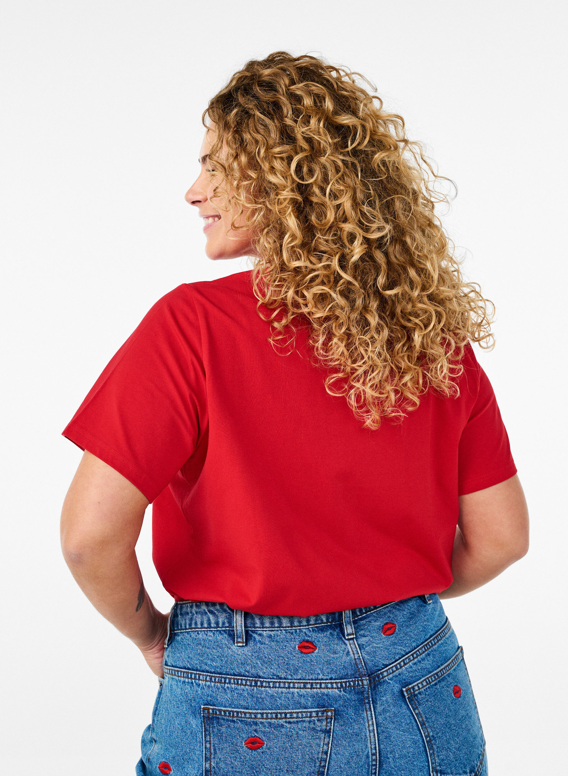 Zizzi T-shirt en coton biologique avec col rond, Salsa, Model image number 1