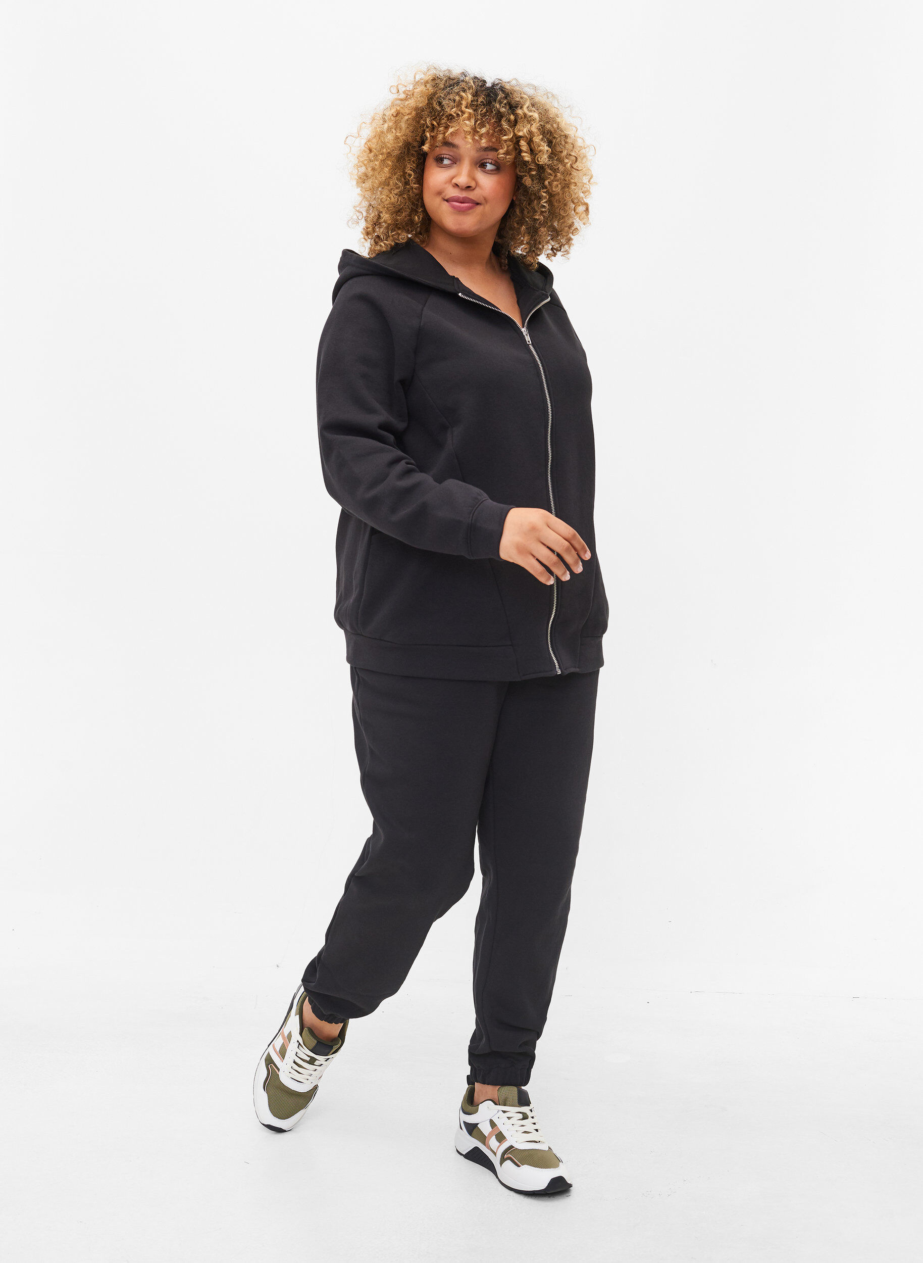 ZizziPantalon ample en coton avec poches, Noir, Model image number 0