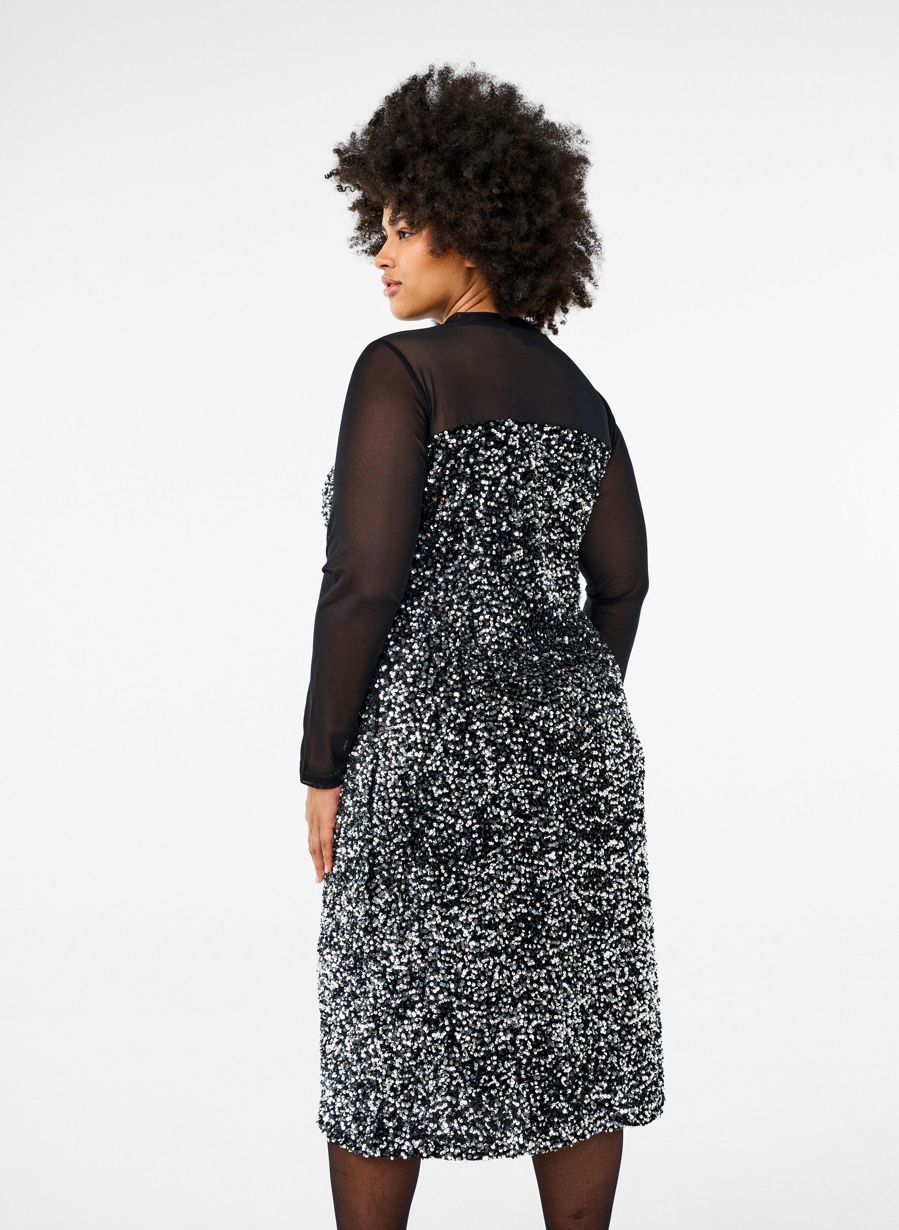Zizzi Robe &agrave; paillettes, Black w. Silver, Model image number 1