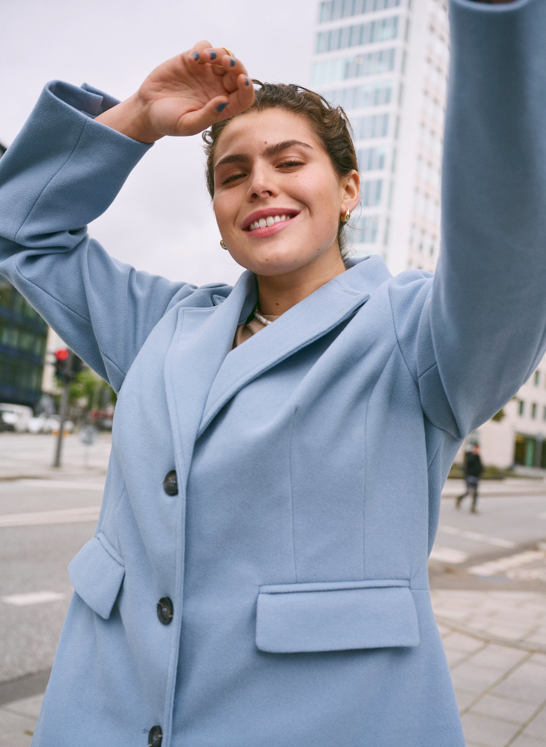 Zizzi Manteau long avec une fente au dos, Bleu Clair, Image image number 0