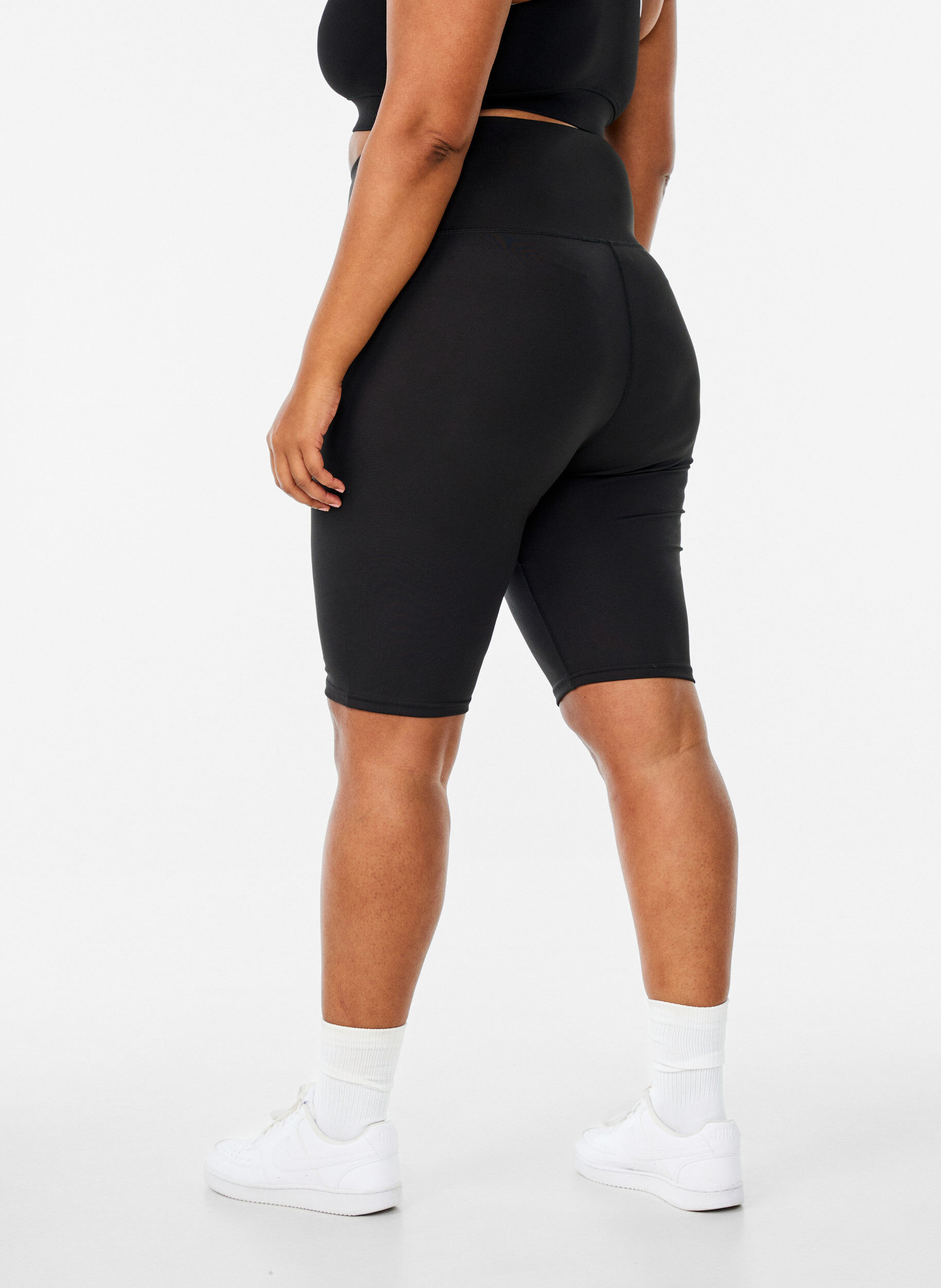 ZizziLange strakke sport shorts, Zwart, Model image number 2