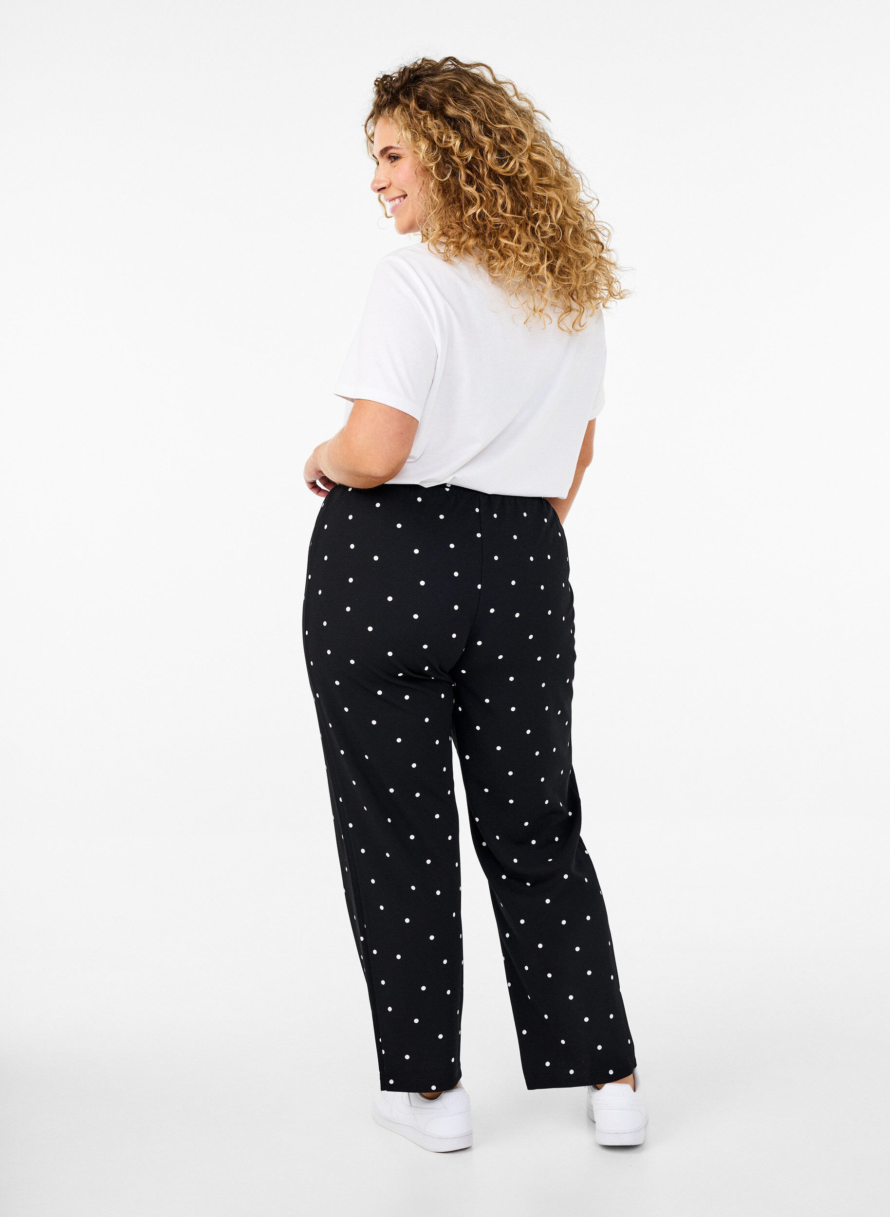 ZizziPantalon &agrave; coupe droite, Noir, Model image number 1