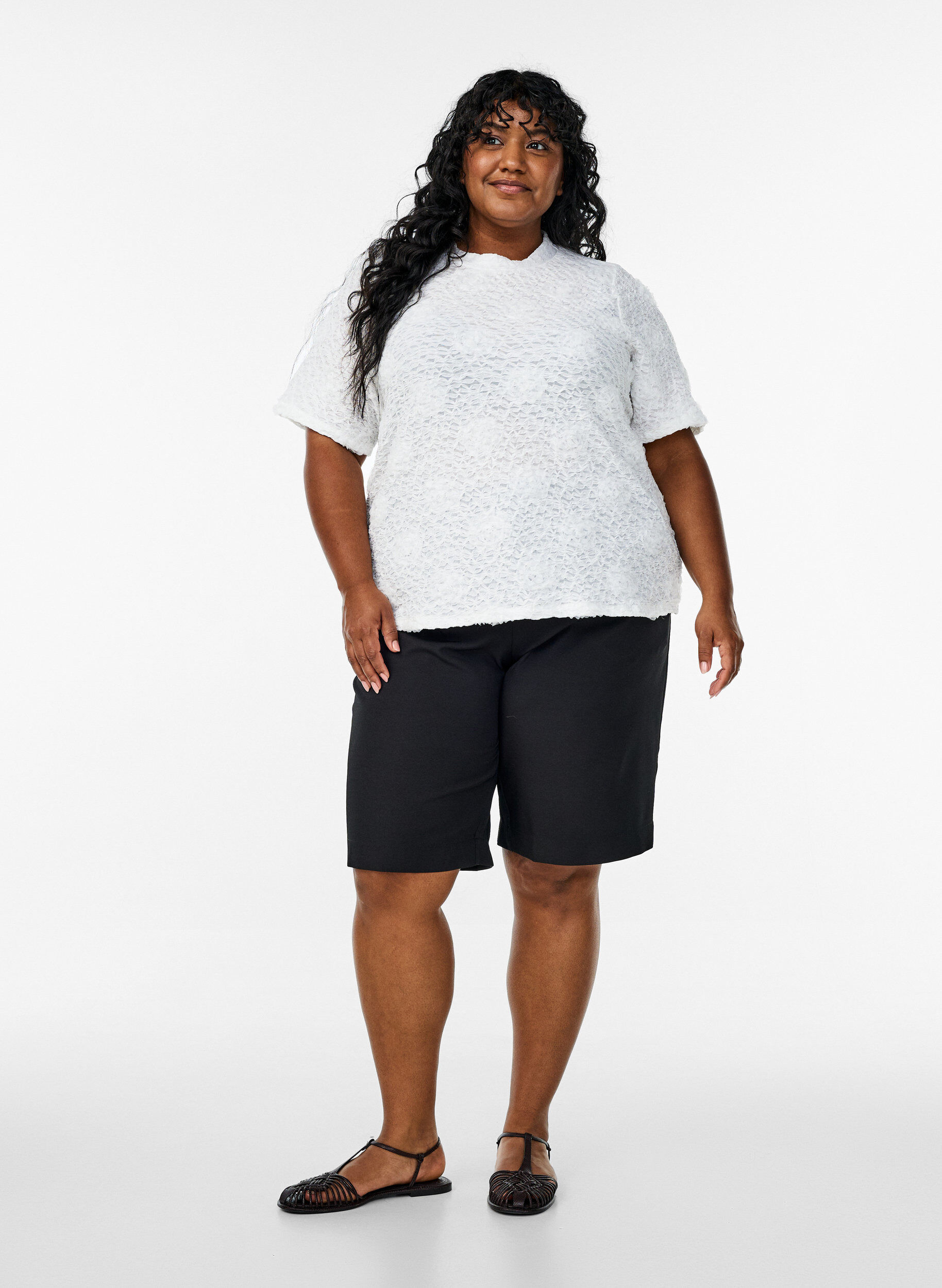 ZizziBlouse met 3D-bloemen en korte mouwen, Wit, Model image number 1