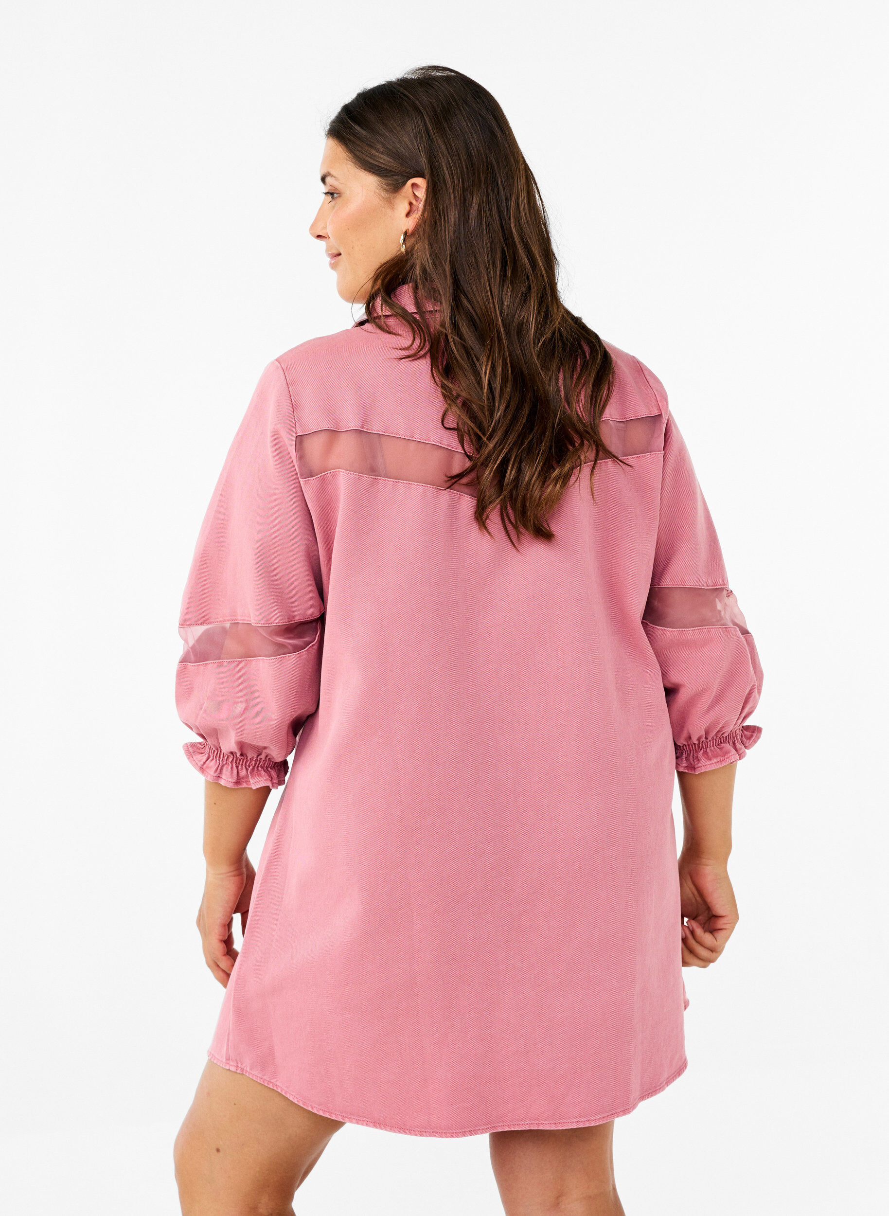 Zizzi Robe chemise en jean color&eacute;e avec d&eacute;tails en maille, Heather Rose, Model image number 1