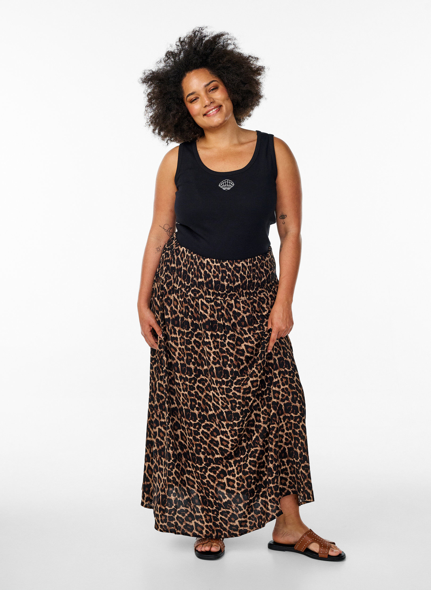 ZizziFLASH - Maxi rok in viscose met smokwerk, Bruin, Model image number 0