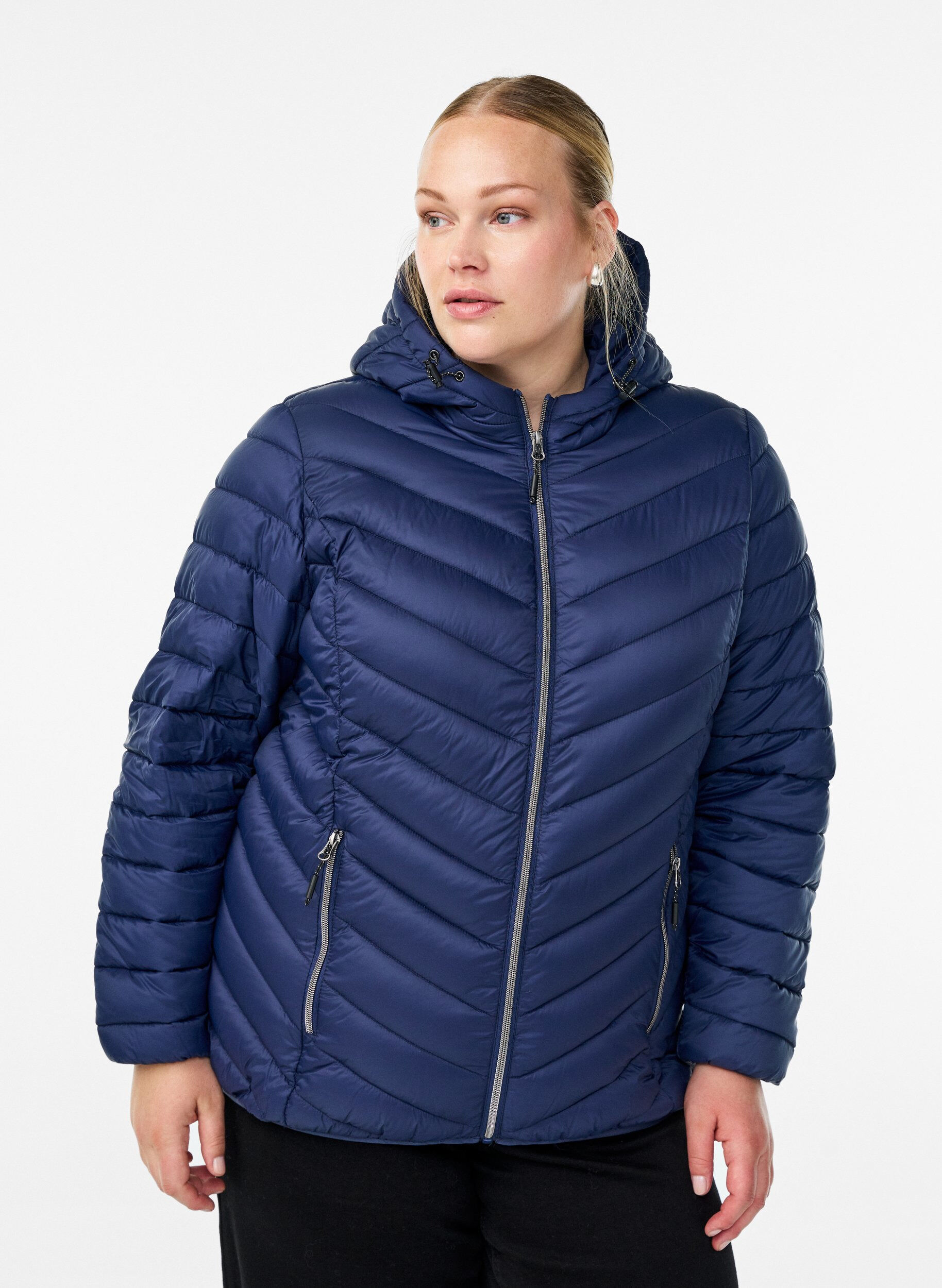 Gewatteerd lichtgewicht jack met capuchon, Blauw, Model