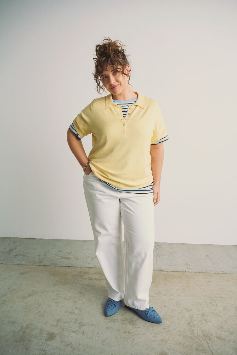 Gebreide polo in lichte kleuren, , Model