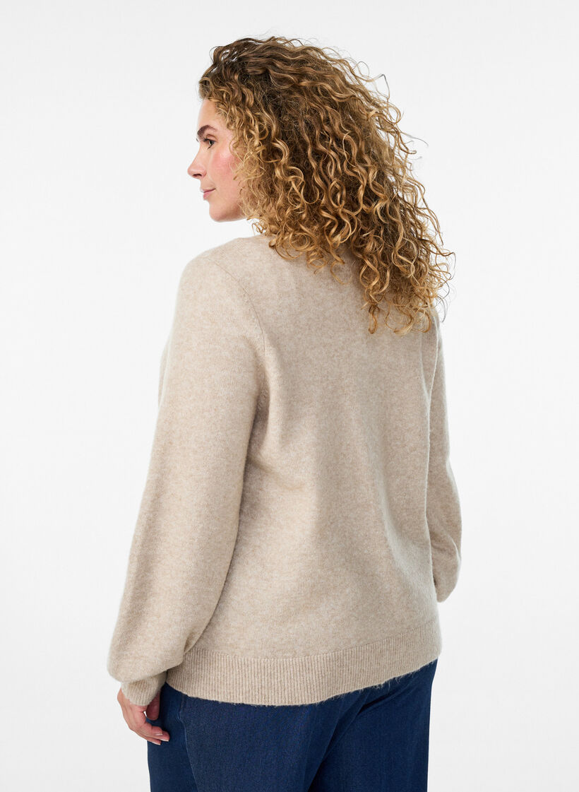 Cardigan en maille douce avec boutons dor&eacute;s, Beige, Model image number 2