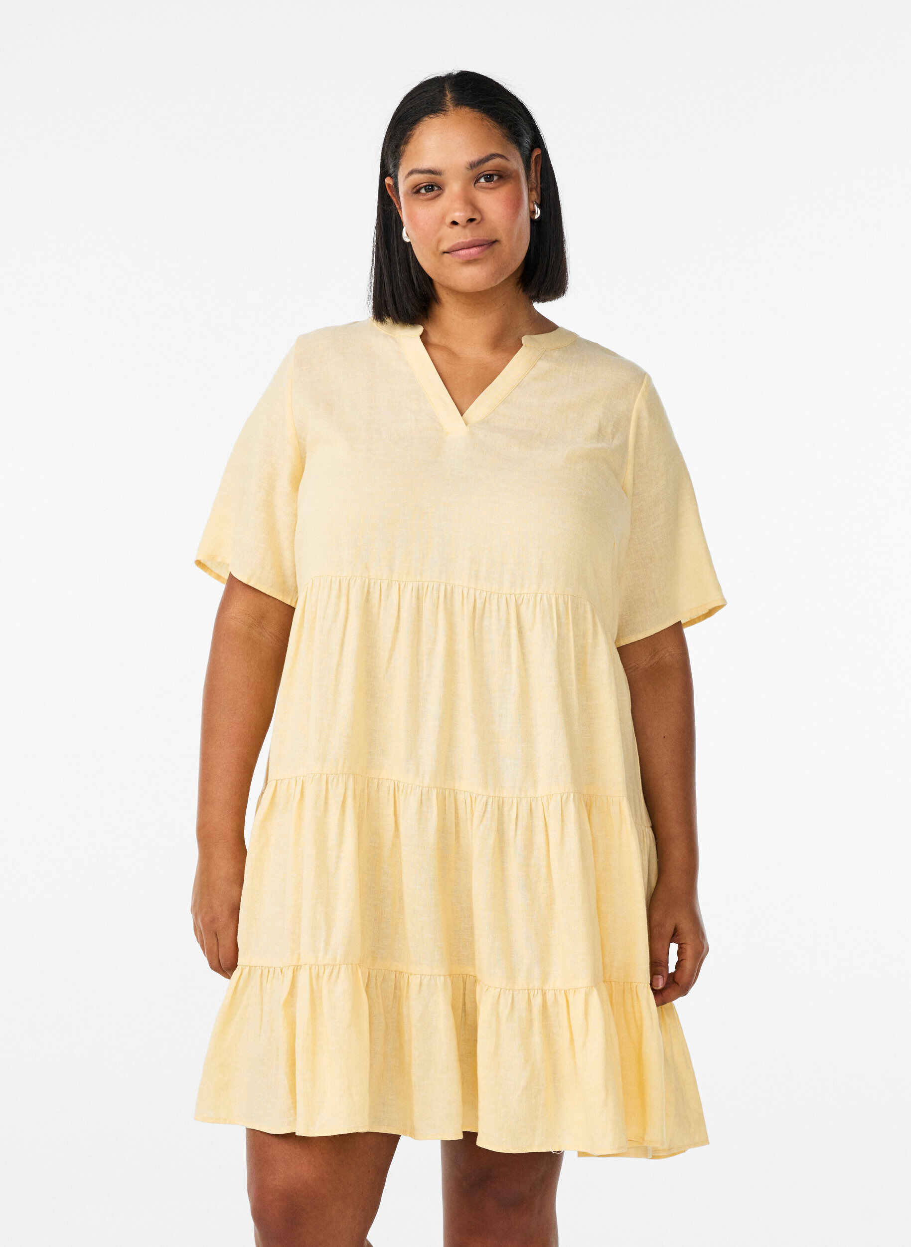 Robe A-line longueur genou en lin et viscose, Jaune clair, Model