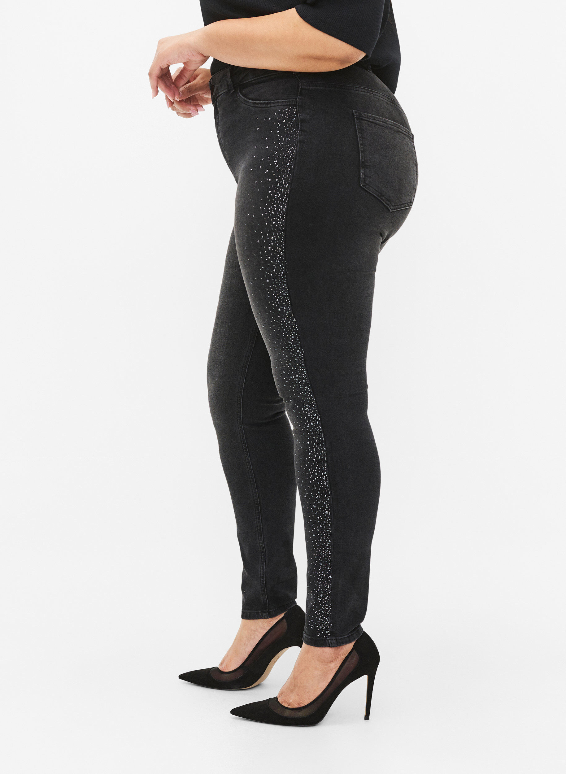 Zizzi Amy jeans met hoge taille en strassteentjes, Grey Denim, Model image number 3