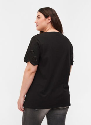 Blouse manches courtes avec broderie anglaise, Black, Model image number 1
