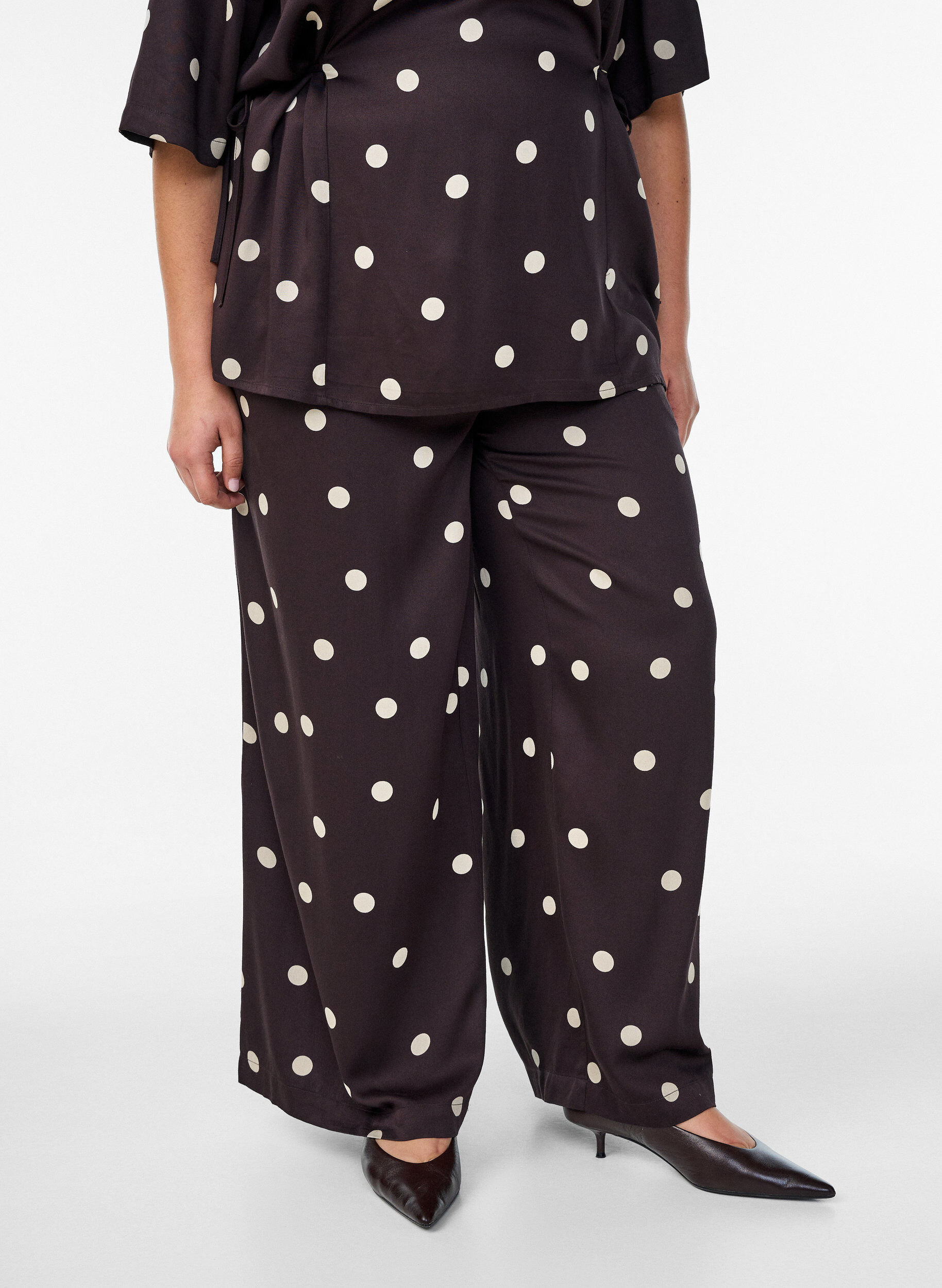 ZizziViscose broek met stippen en wijde pijpen, Bruin, Model image number 3
