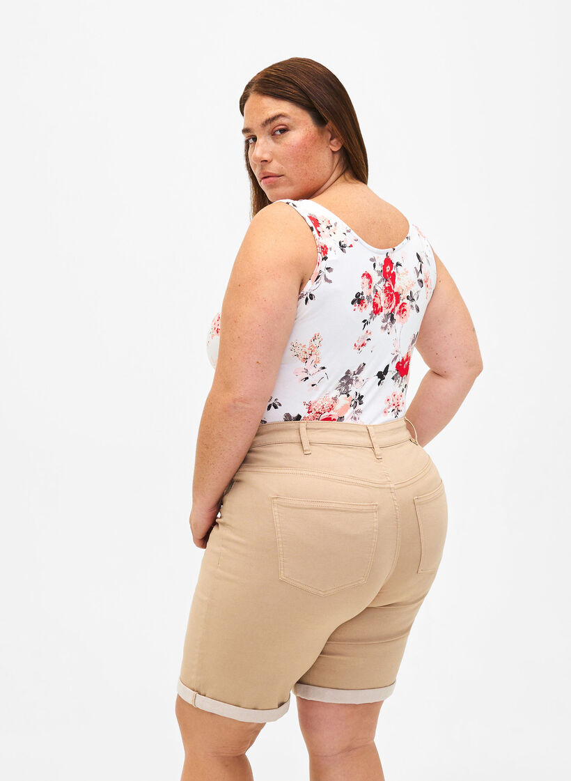  Shorts en jean moulants à taille haute, Nomad, Model image number 1