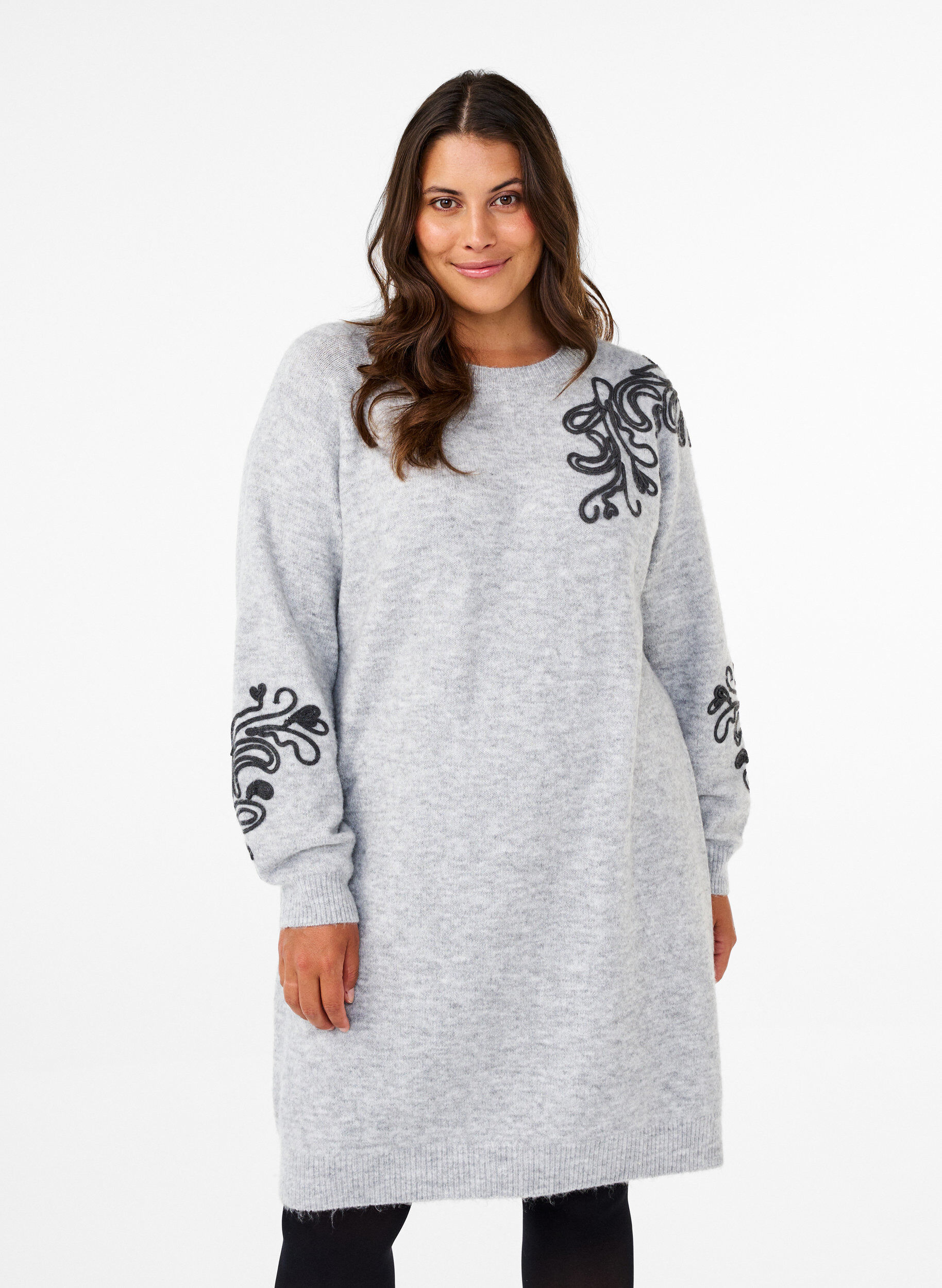 Zizzi Robe en maille avec d&eacute;coration, Light Grey Melange, Model image number 0
