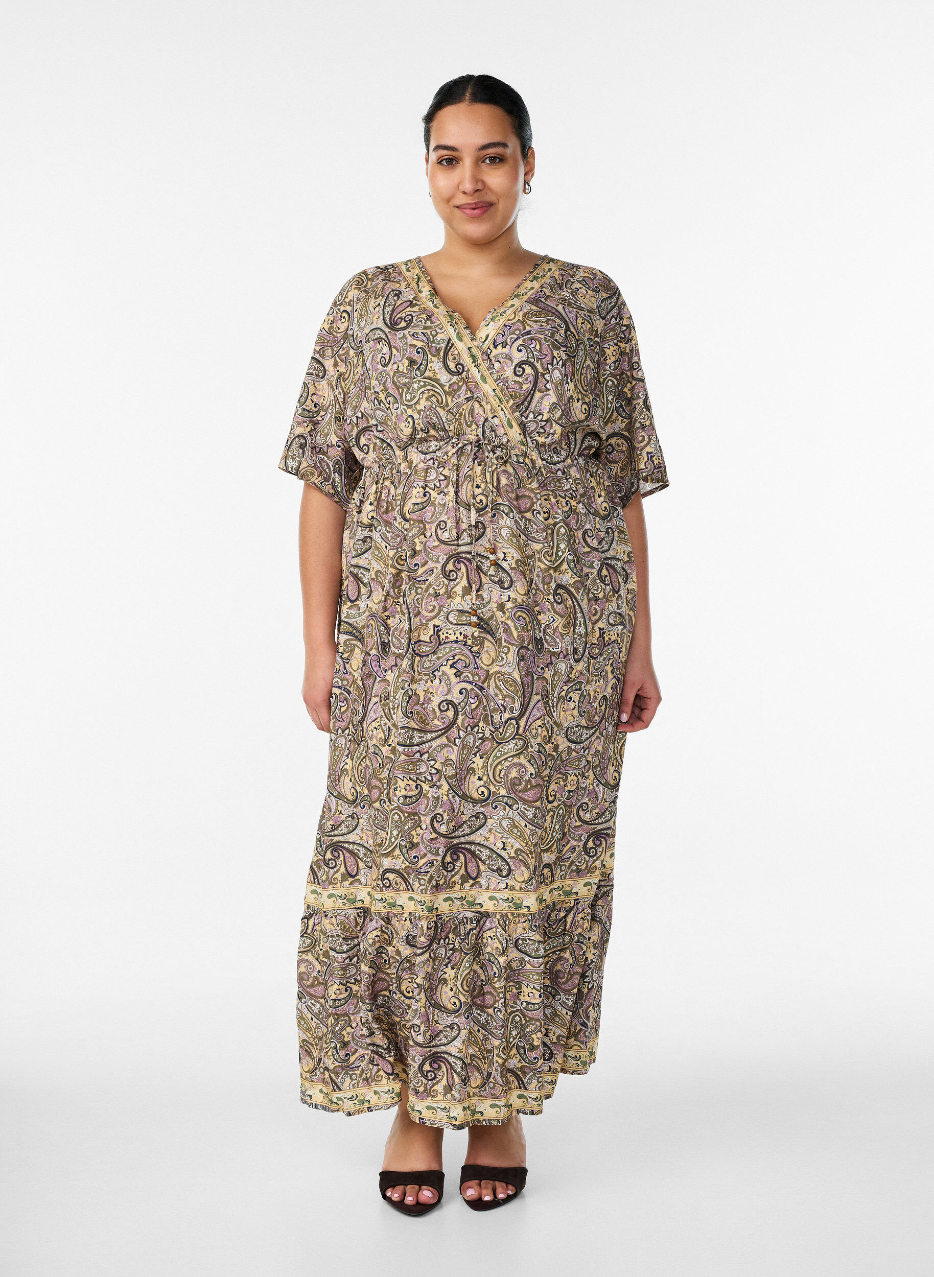 Maxi-jurk van viscose met een paisleyprint, Geel, Model