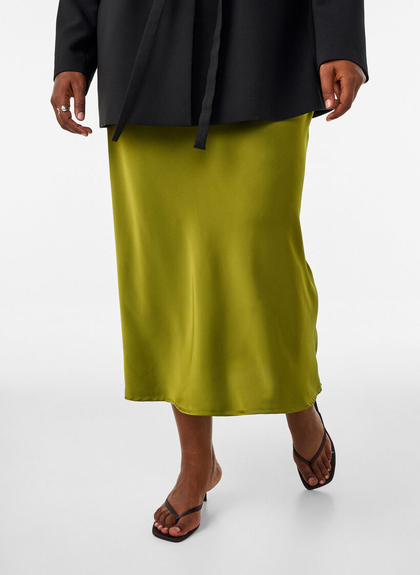 Satijnen midi rok, Groen, Model