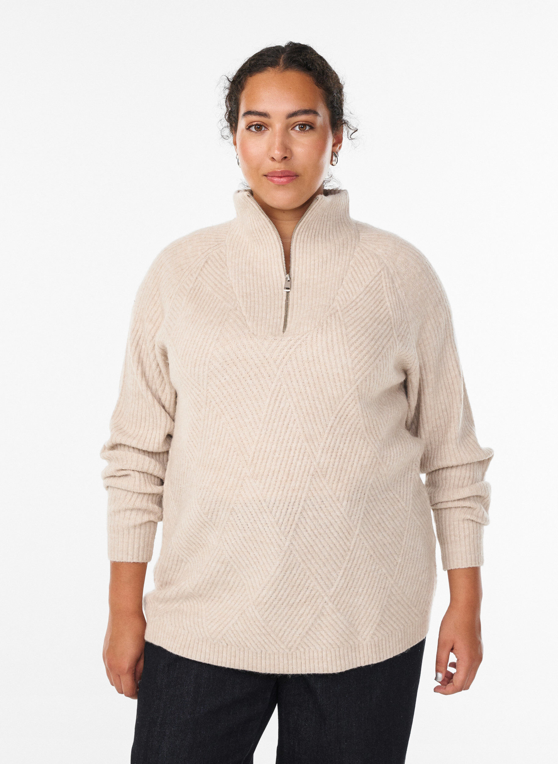 Pull en maille &agrave; col montant et motif arlequin, Beige, Model