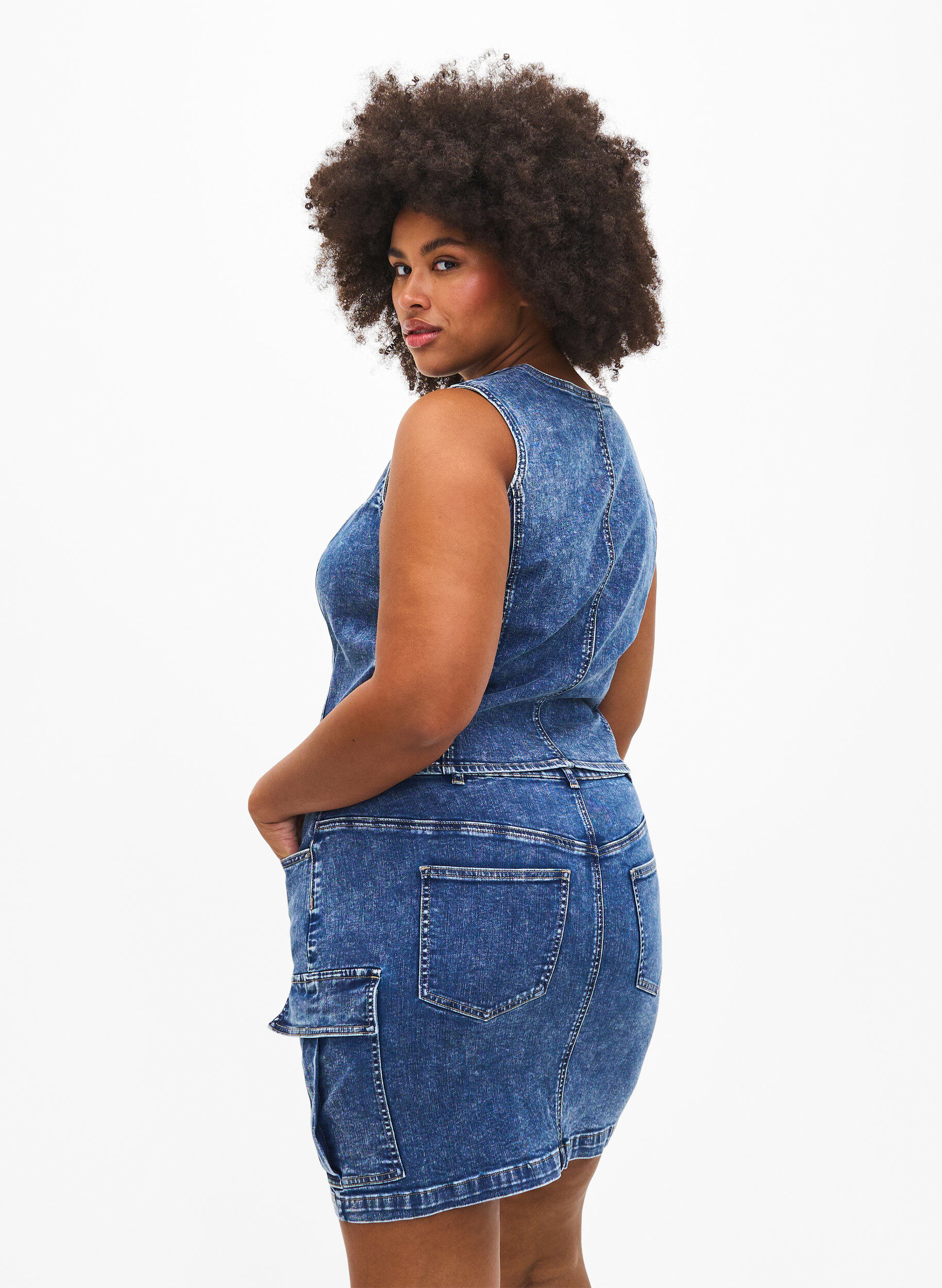 ZizziNauwsluitende denim rok met cargozak, Blue Denim, Model image number 1