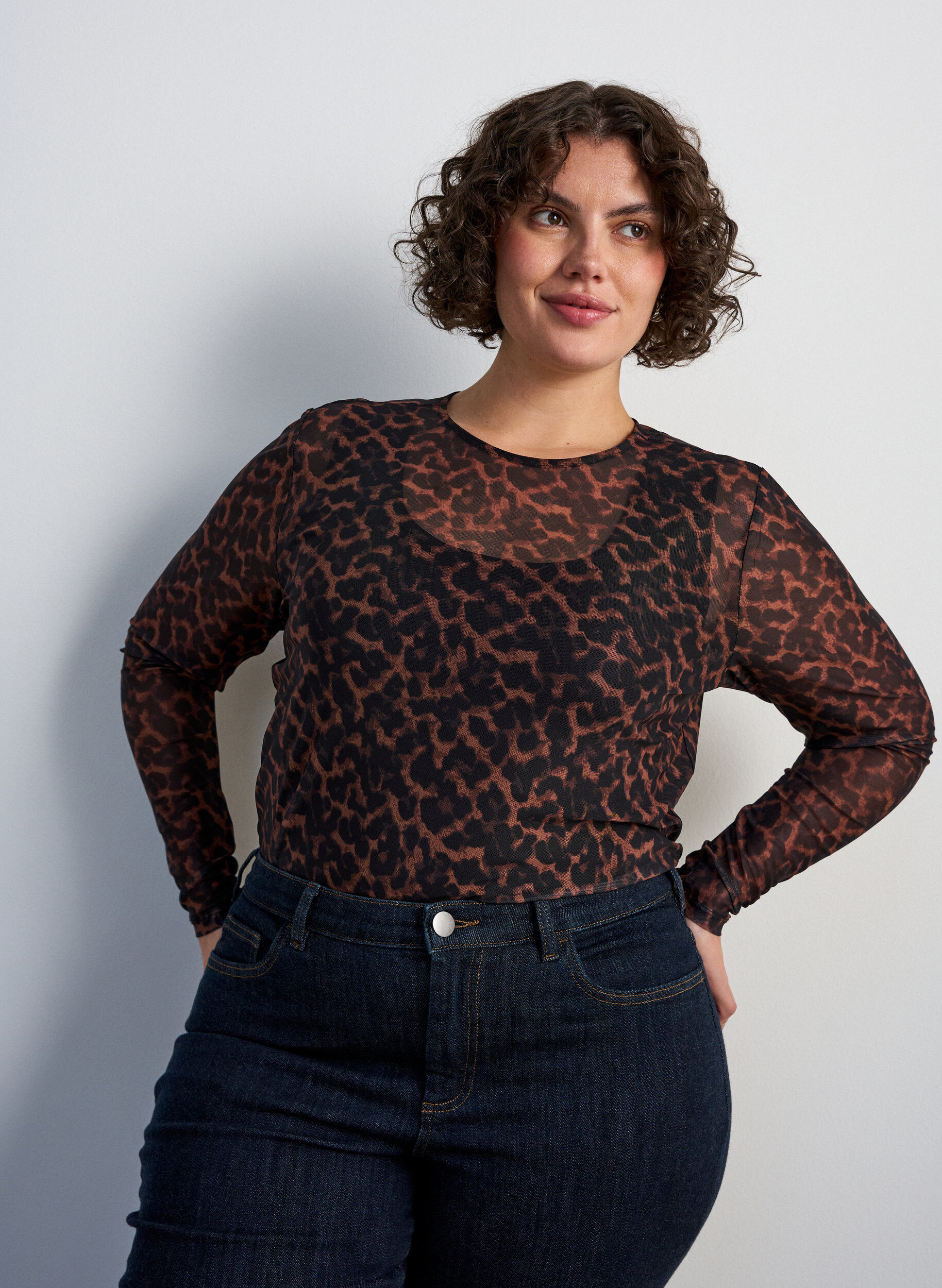 ZizziBlouse en maille avec imprim&eacute;, Marron, Model image number 0