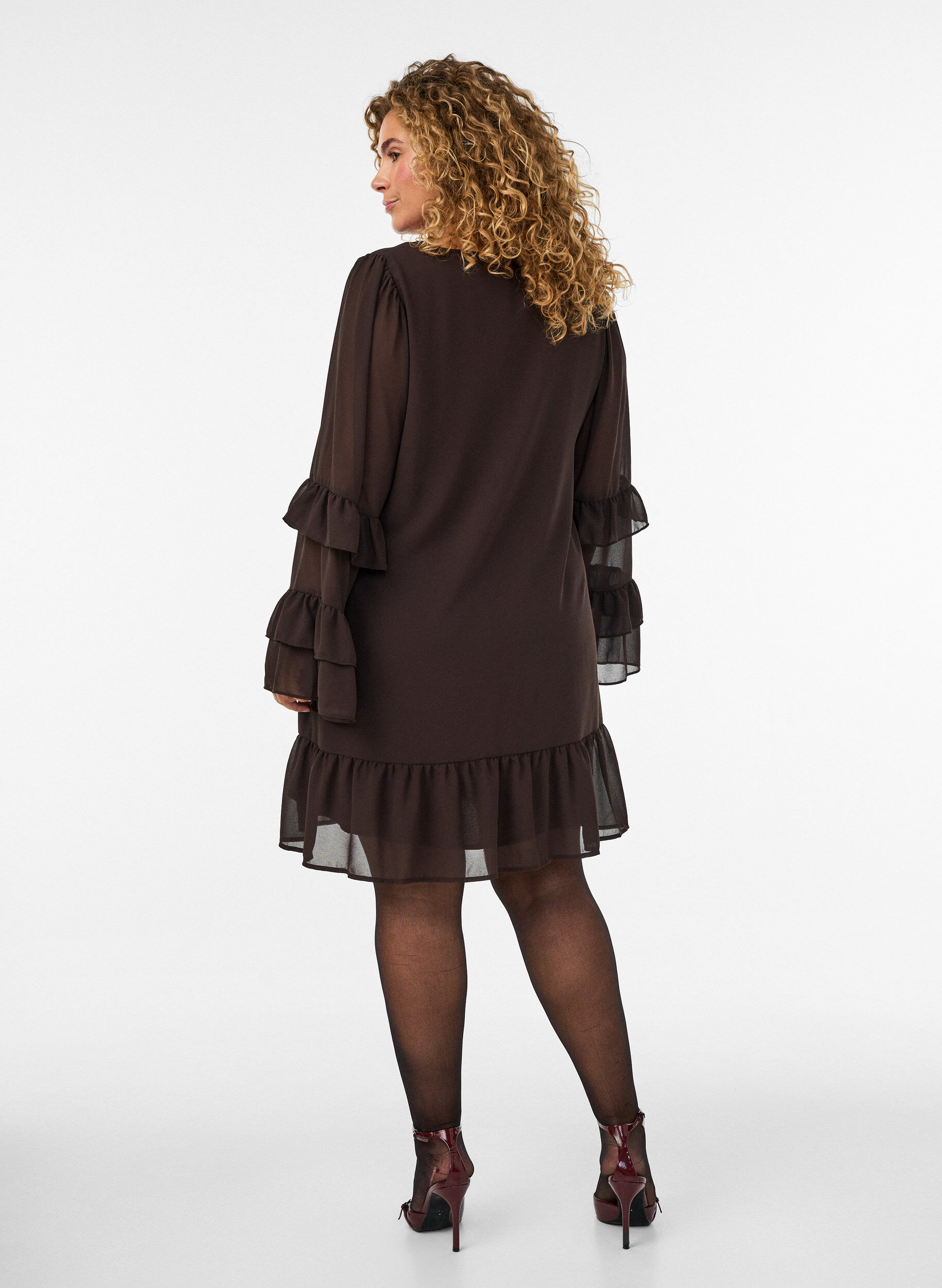 ZizziKorte jurk met transparante ruchesmouwen, Bruin, Model image number 2