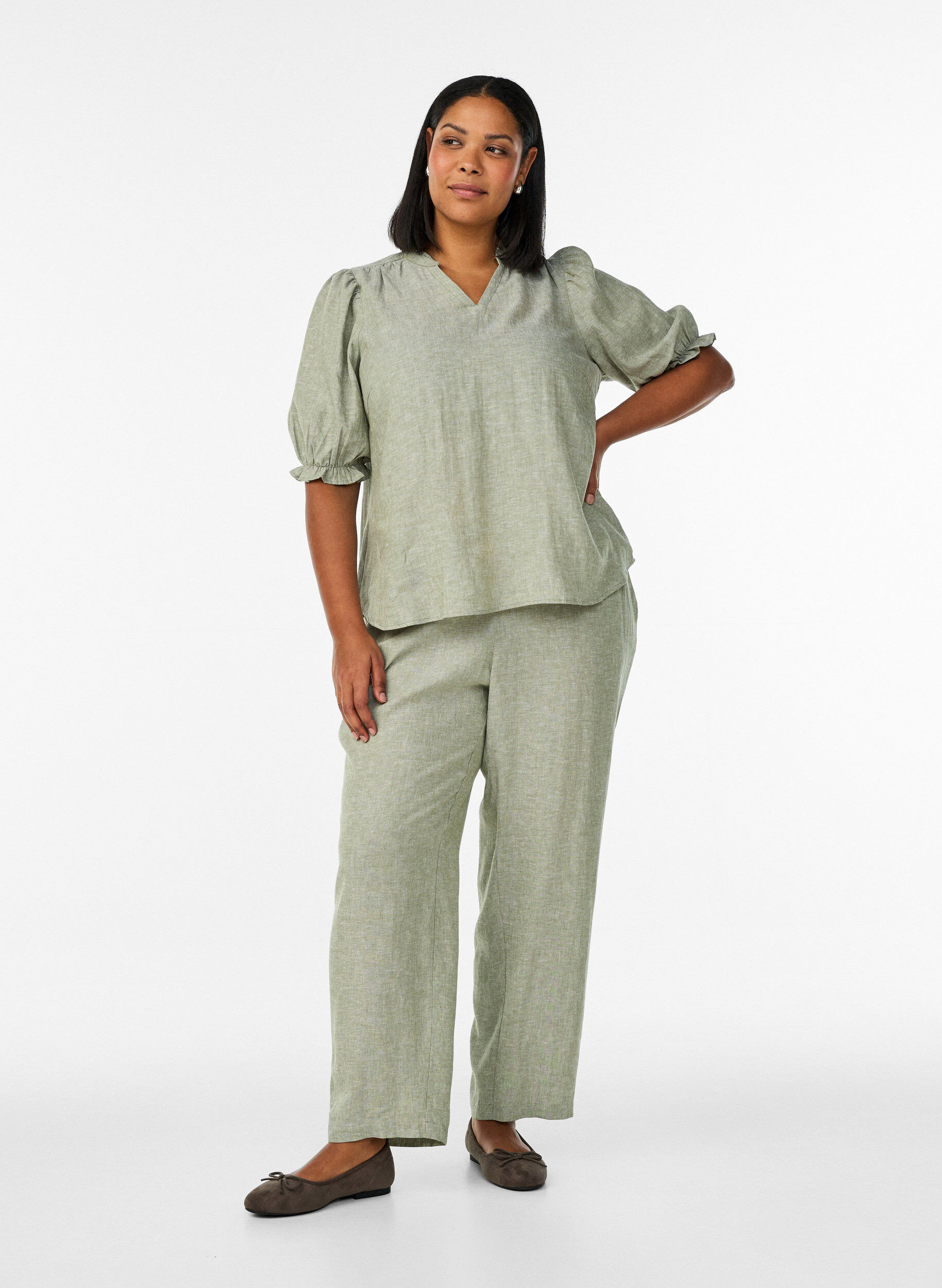 ZizziLinnen en viscose broek met losse pasvorm, Groen, Model image number 0