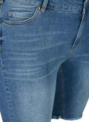 Short en jean moulant avec bords bruts, Dark blue denim, Packshot image number 2