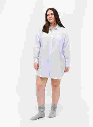 Chemise de nuit rayée en coton, White w. Blue Stripe, Model image number 2
