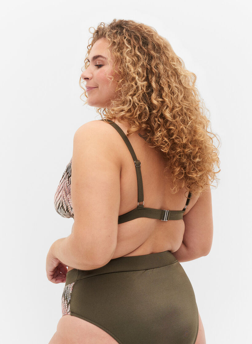 Haut de bikini triangle à motifs, Beech AOP, Model image number 1