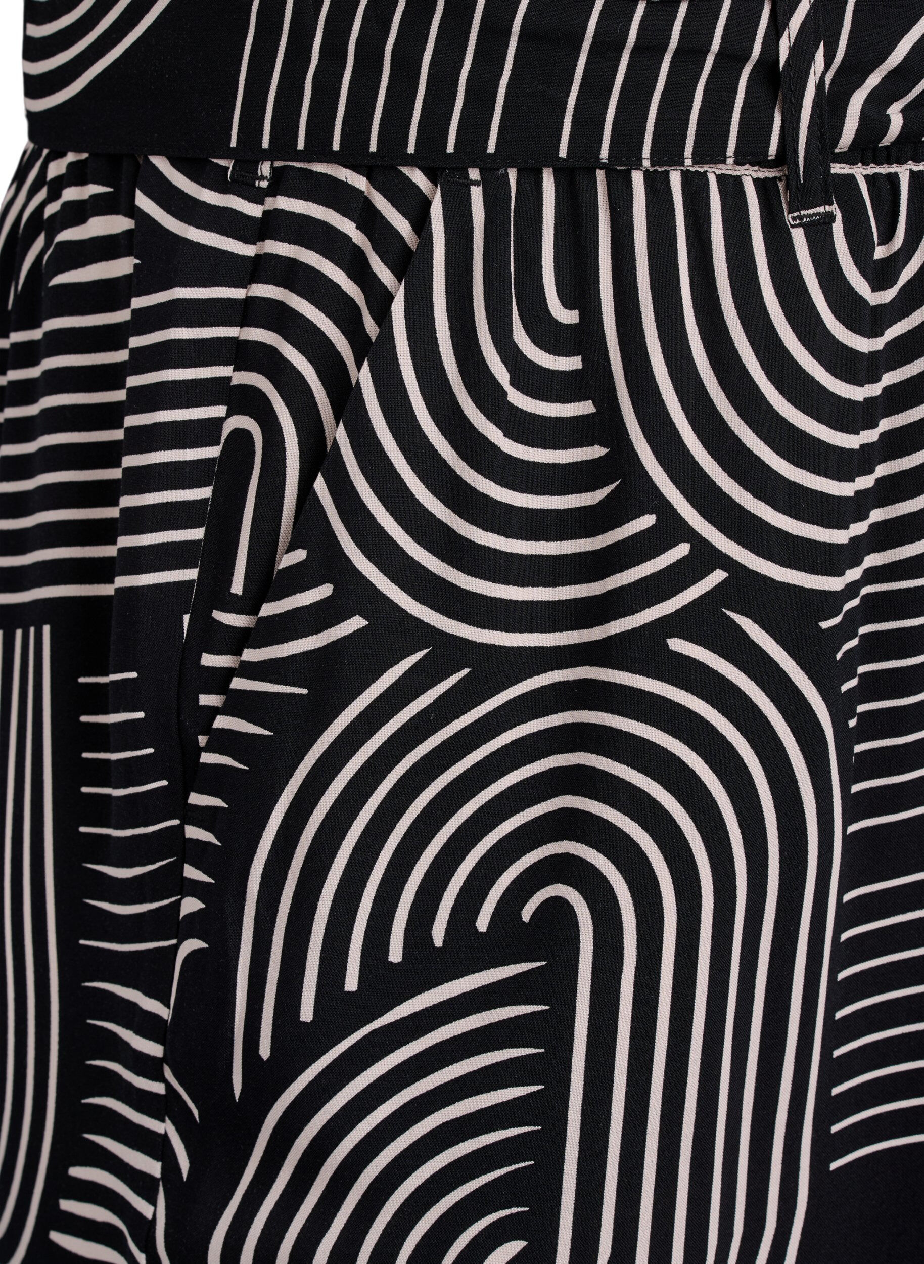 Zizzi Pantalon taille haute en viscose, Noir, Packshot image number 2